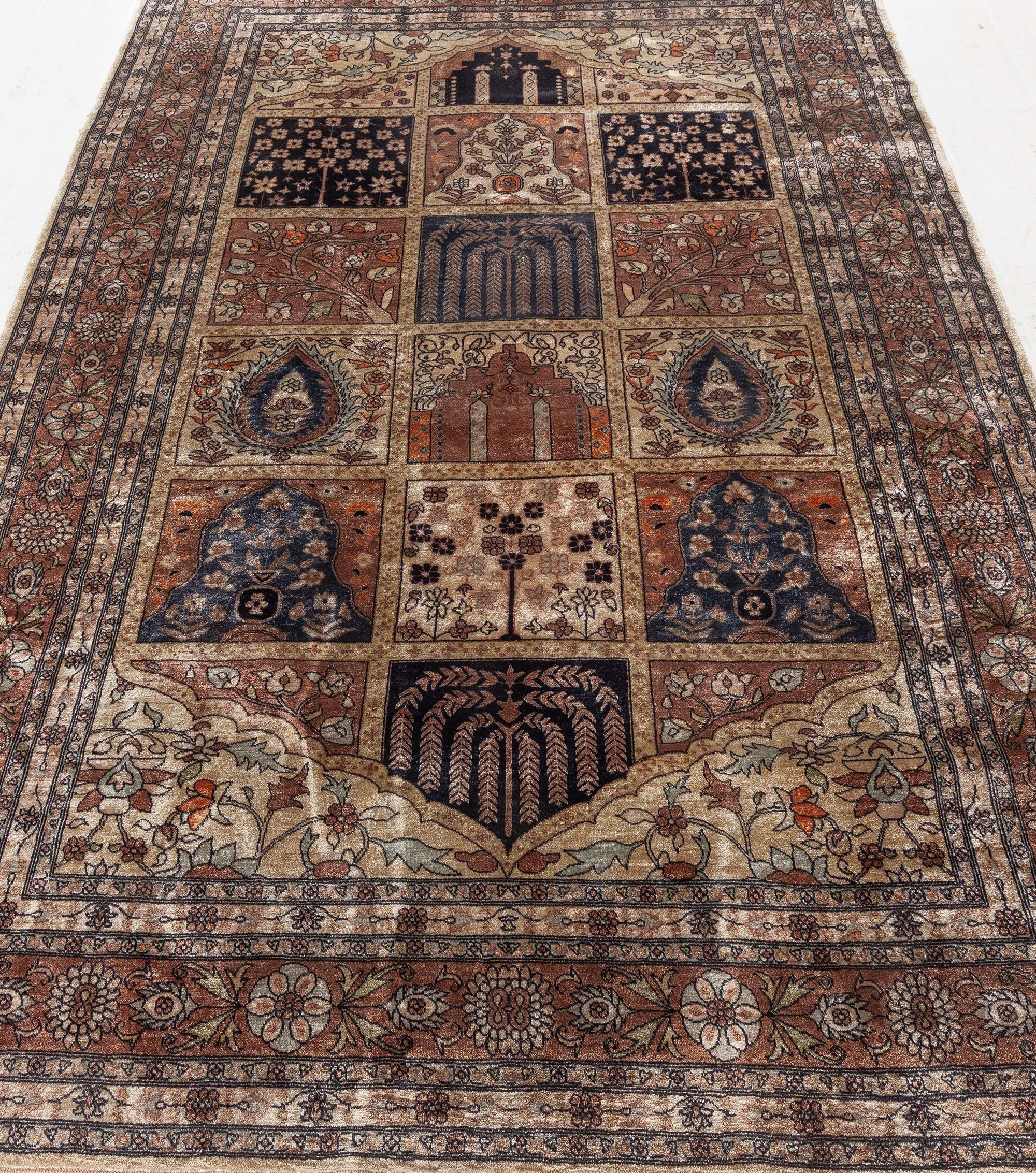 Vintage Egyptian Silk Rug In Good Condition For Sale In New York, NY