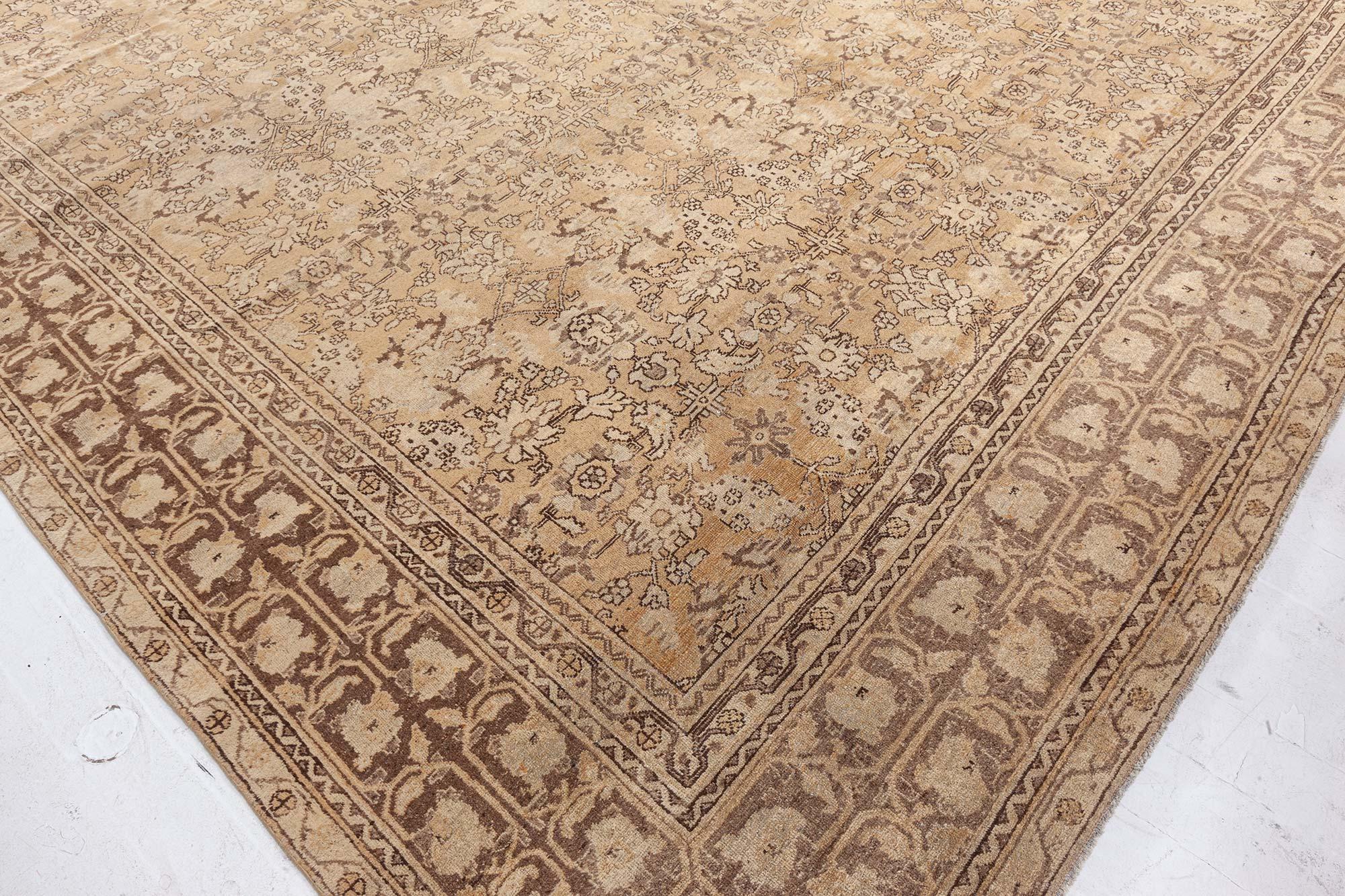 20th Century Vintage Indian Amritsar Handmade Wool Carpet For Sale
