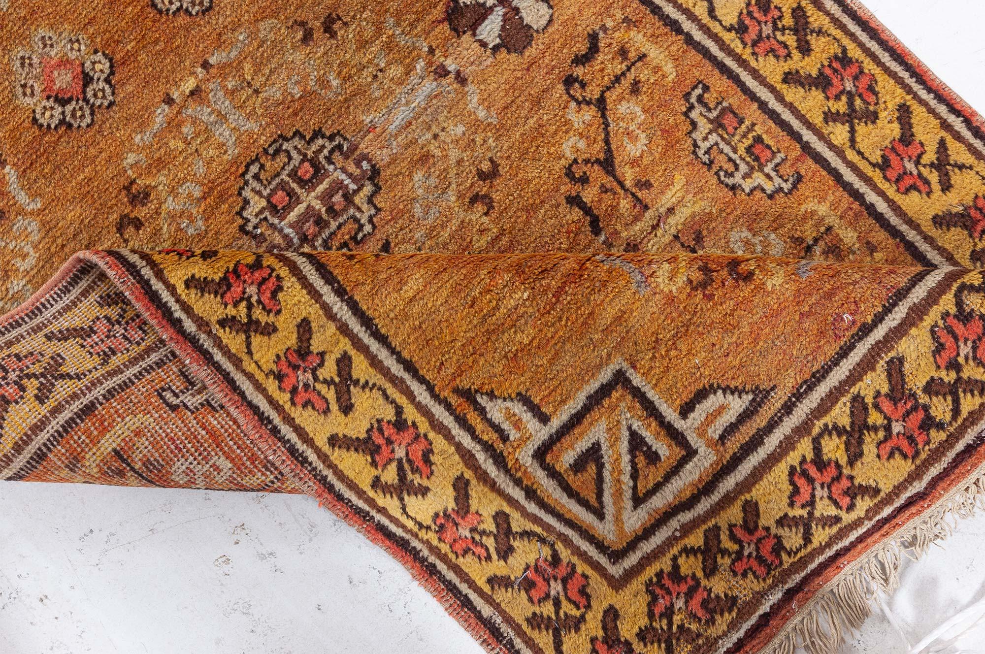 Samarkand 'Khotan' Goldgelber Vintage-Teppich im Angebot 1