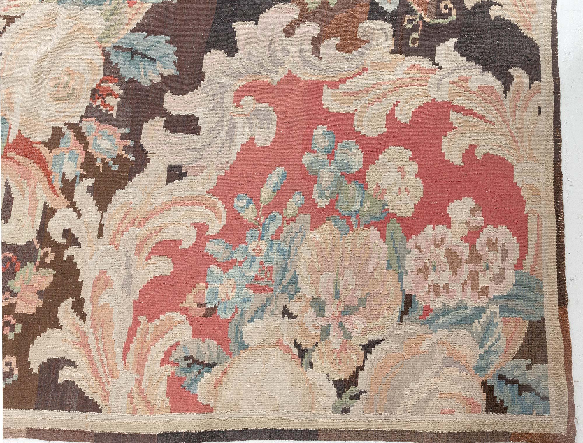 Early 20th century Bessarabian floral bouquets design handmade rug
Size: 11'2