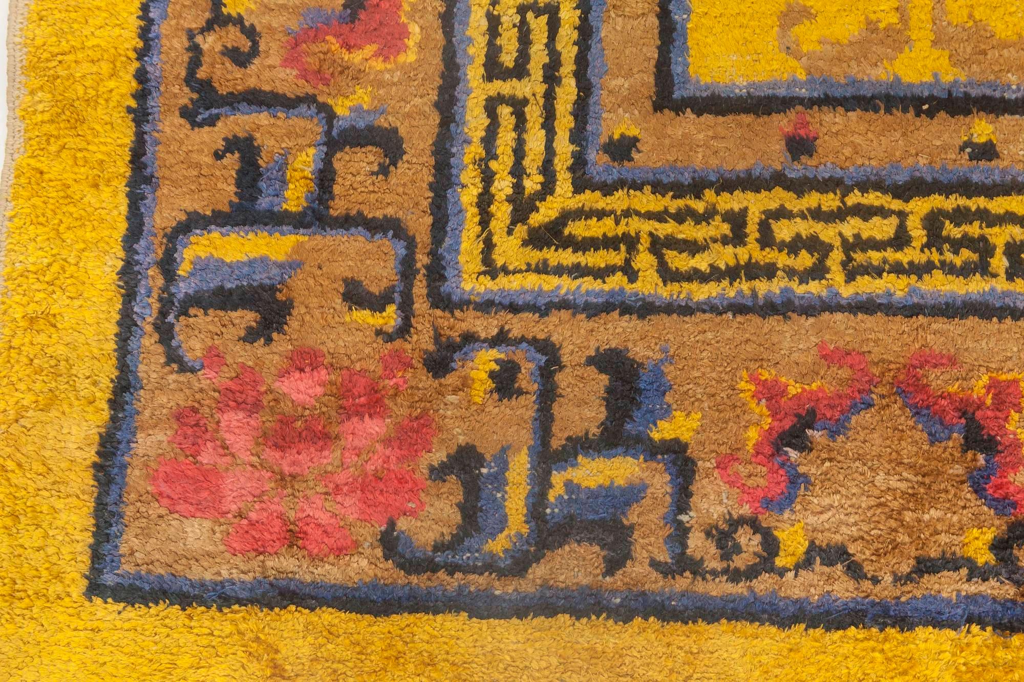 Tapis chinois jaune fait main Doris Leslie Blau début du 20e siècle Bon état - En vente à New York, NY