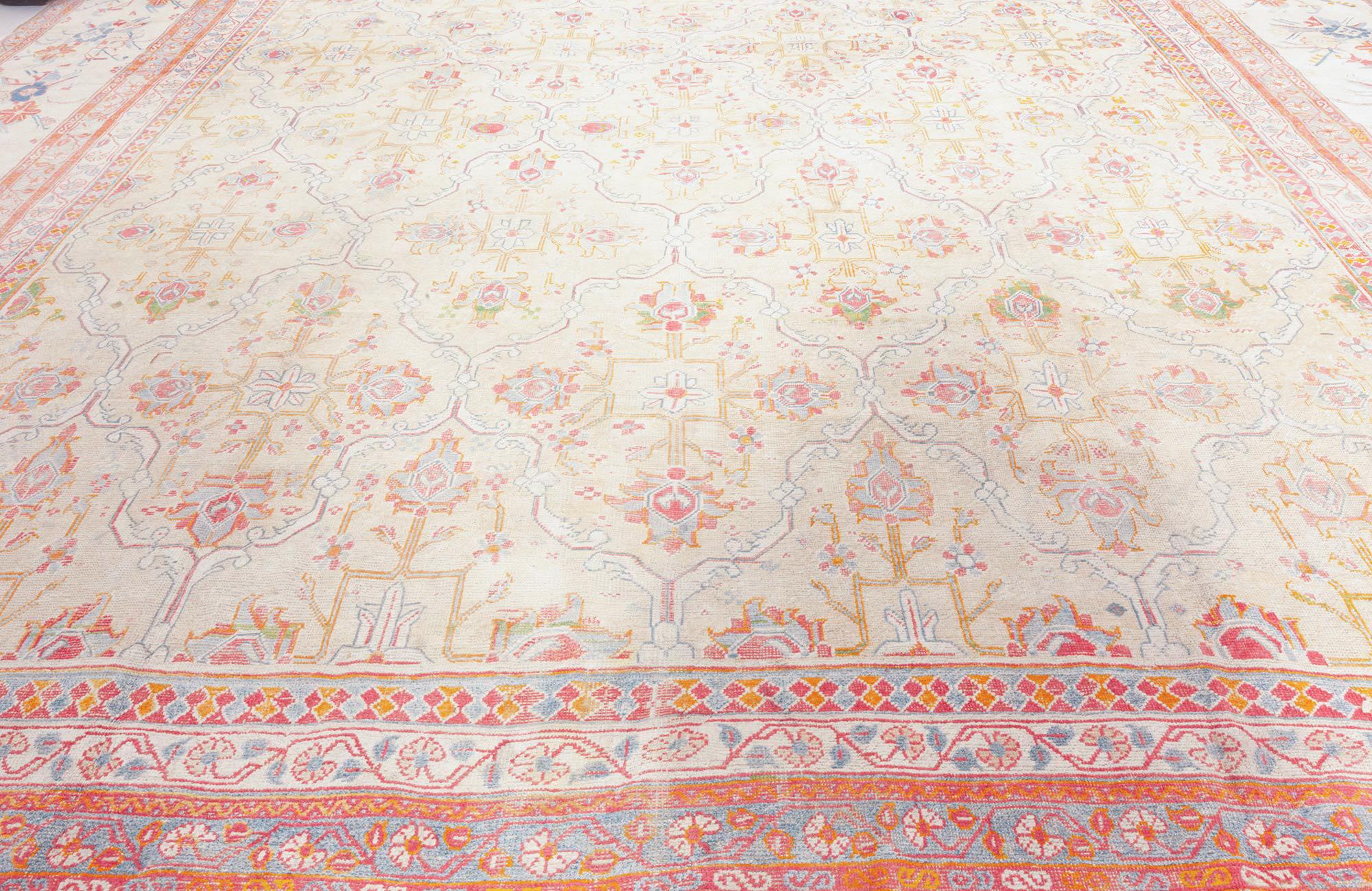 Doris Leslie Blau Alfombra india de algodón hecha a mano con motivos florales de Agra de principios del siglo XX en Bueno estado para la venta en New York, NY