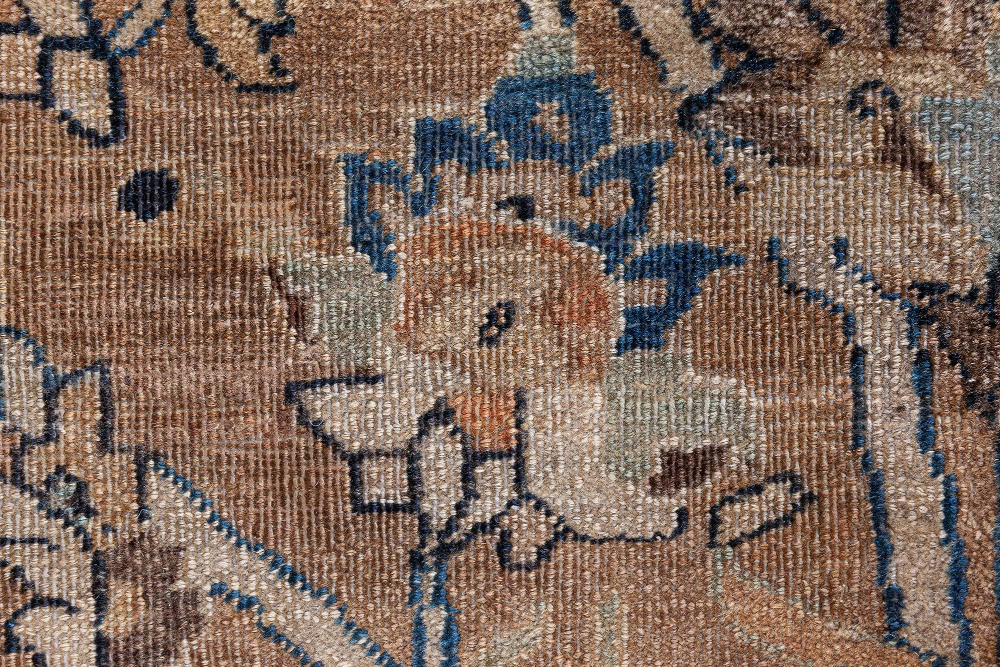 Doris Leslie Blauer persischer Khorassan-Wollteppich des frühen 20. Jahrhunderts, handgefertigt (Persisch) im Angebot