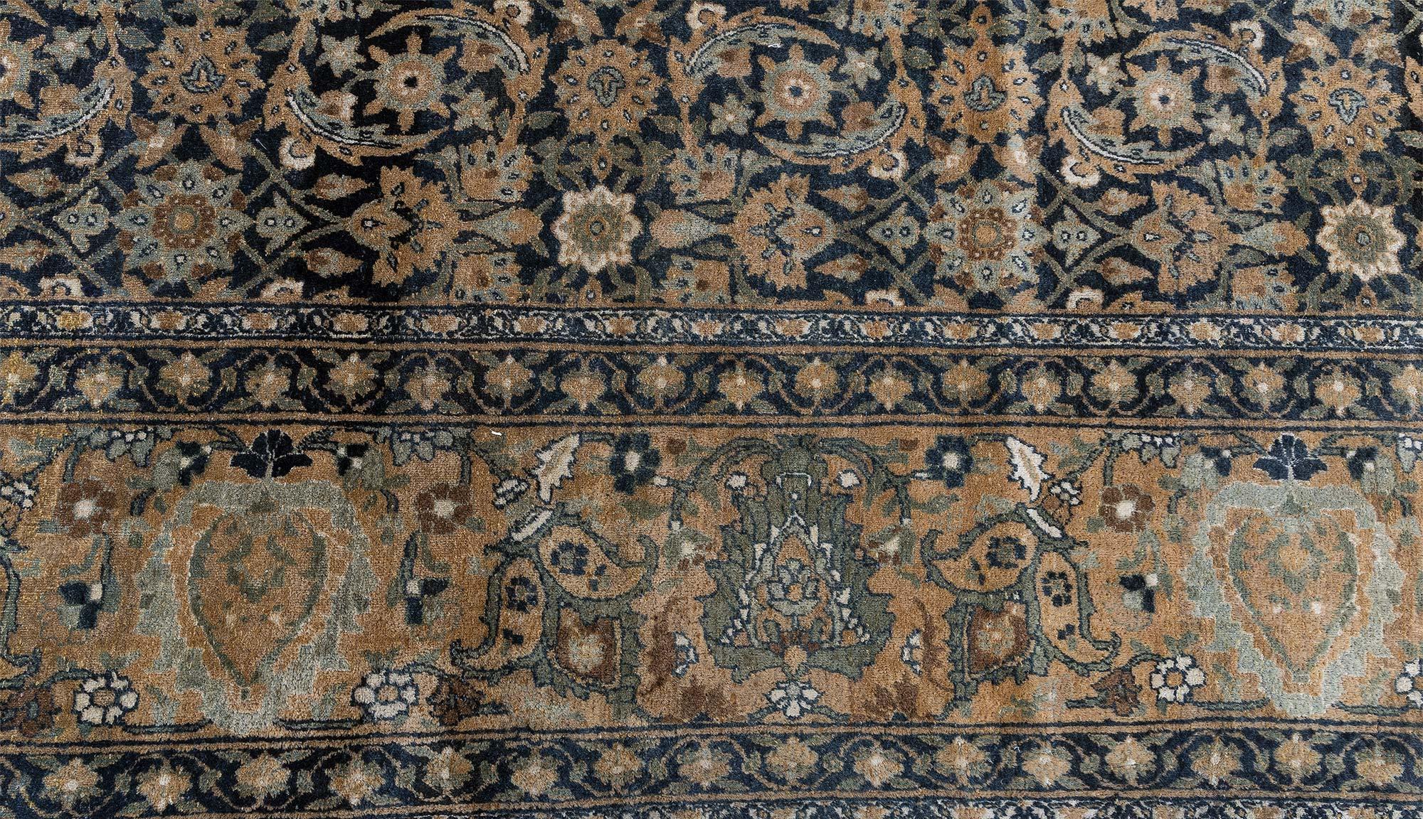 Doris Leslie Blau Early 20th Century Persian Kirman Handmade Wool Rug For Sale 3