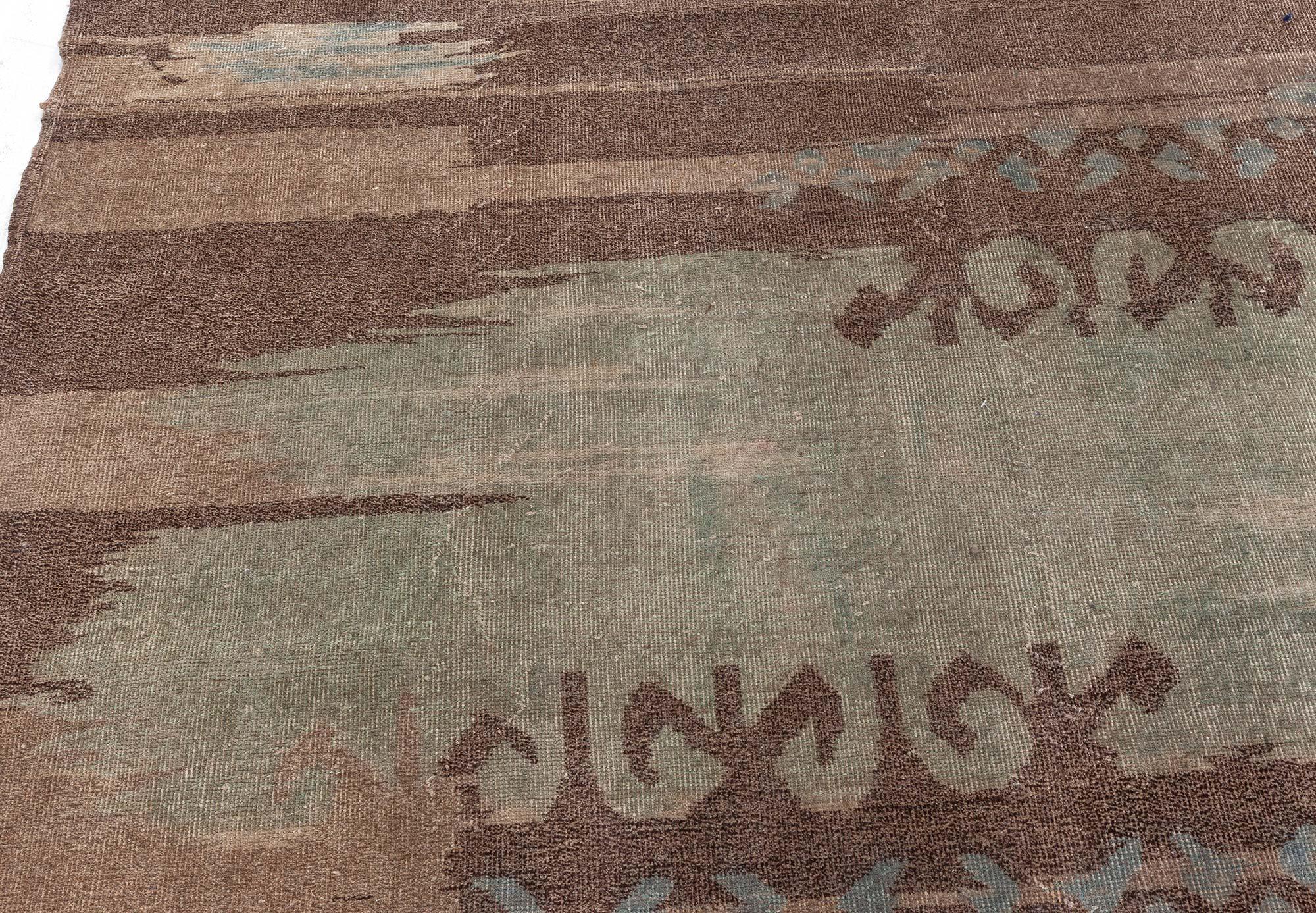 French Art Deco brown handmade wool rug.
Size: 6'10