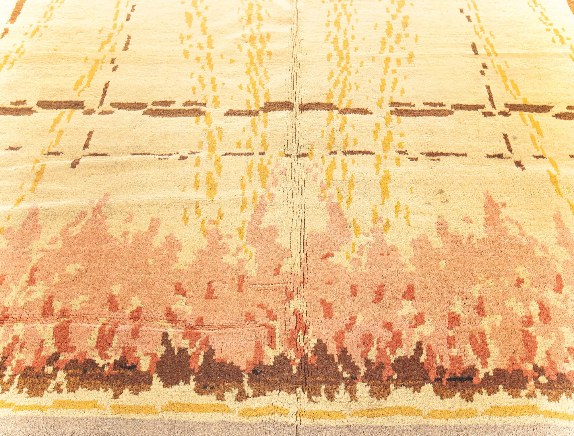 Doris Leslie Blau French Art Deco Handmade Wool Rug In Good Condition For Sale In New York, NY