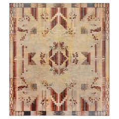 Tappeto vintage in lana annodato a mano, color beige chiaro, in stile Art Déco francese, di Doris Leslie Blau