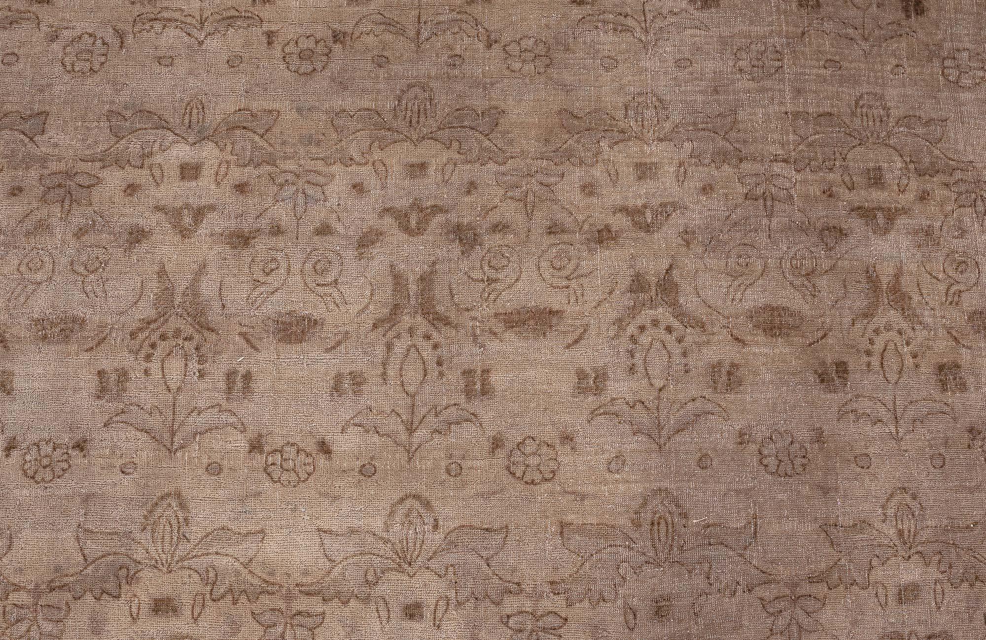 Subtle Sophistication: Antique Turkish Sivas Rug
Size: 14'1