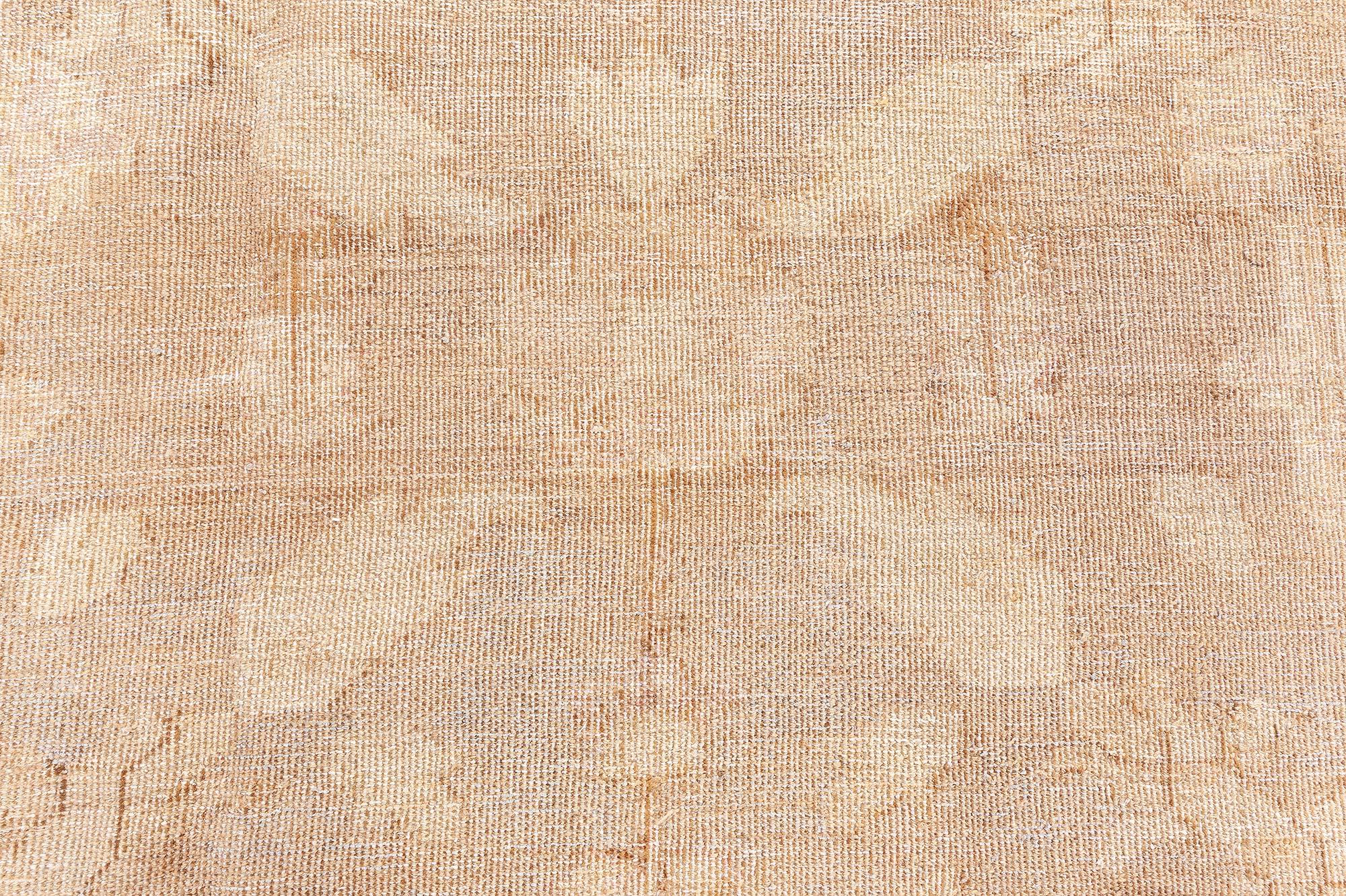 Doris Leslie Blau Großer Indischer Amritsar Brauner Handgefertigter Wollteppich im Angebot 3