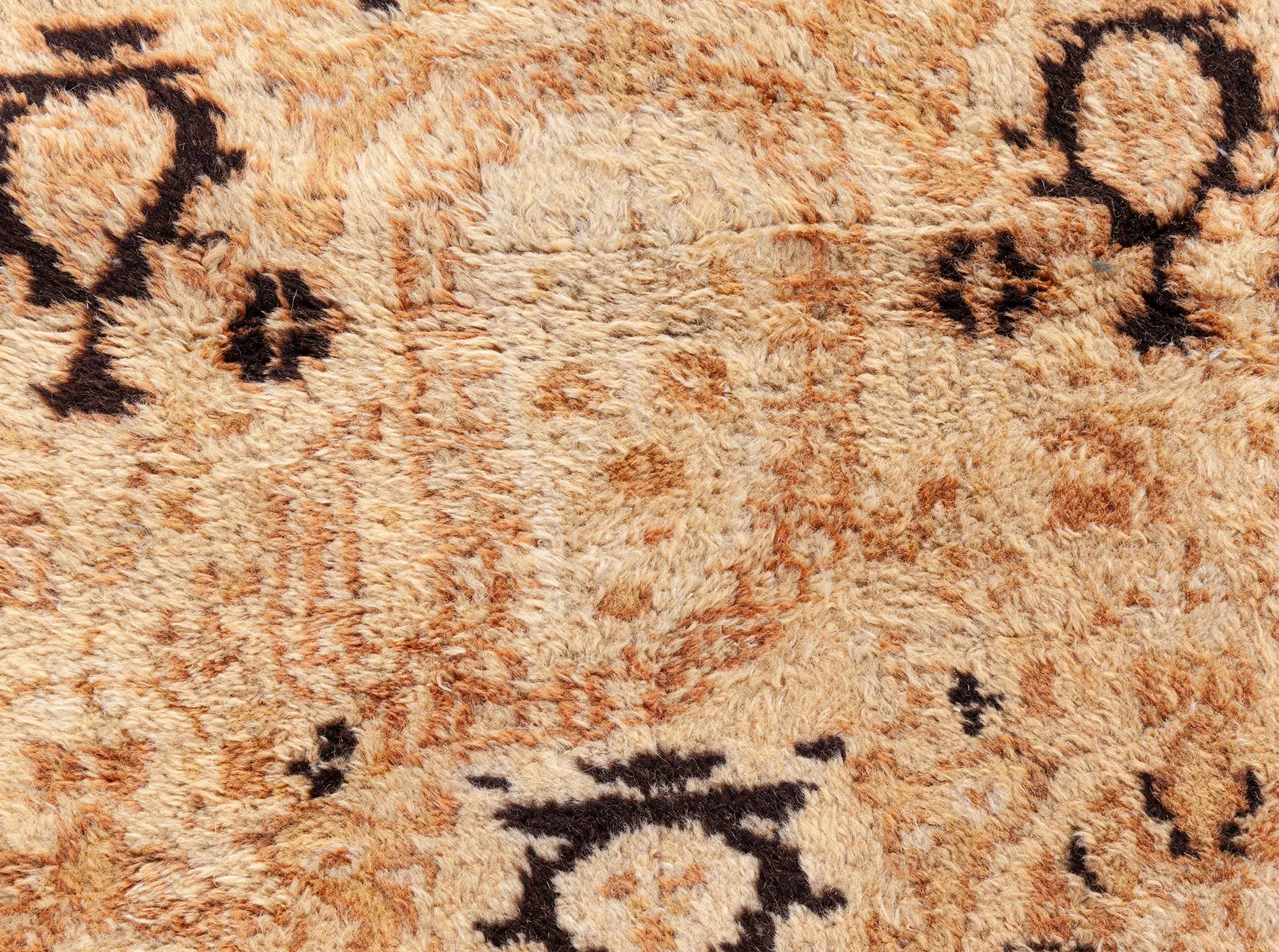 Doris Leslie Blau Großer Vintage Indischer Agra Handgefertigter Wollteppich (20. Jahrhundert) im Angebot
