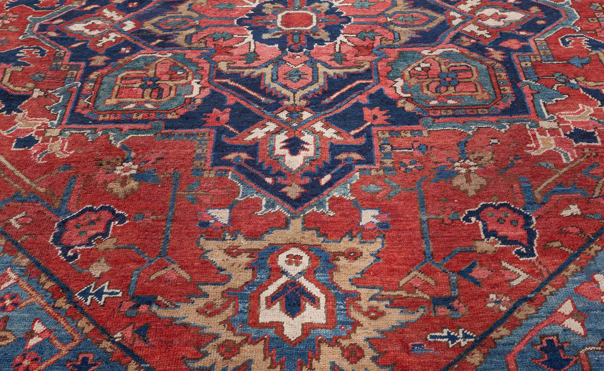 Doris Leslie Blau Persischer Heriz-Teppich aus der Mitte des 20. (Handgewebt) im Angebot