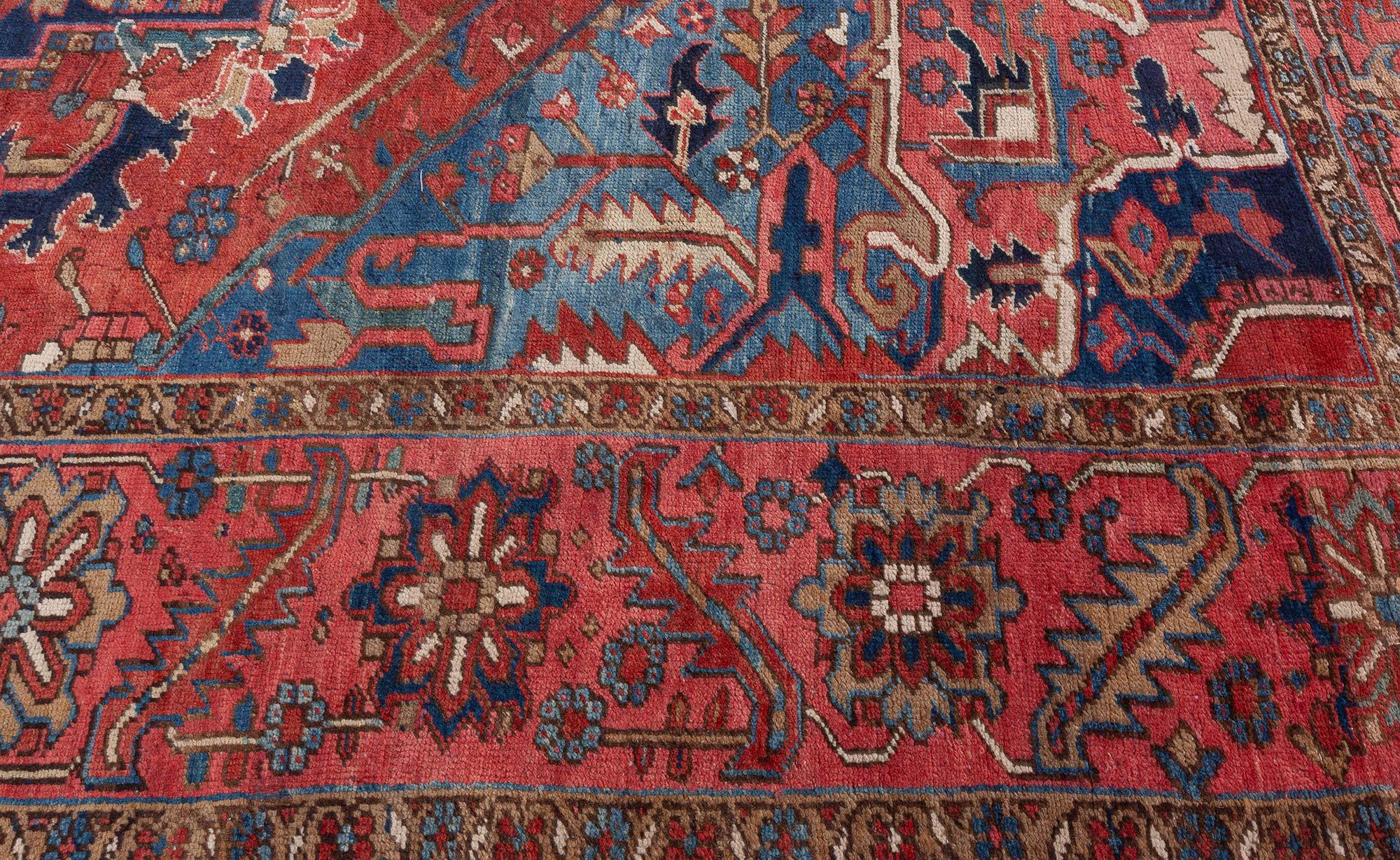 Doris Leslie Blau Persischer Heriz-Teppich aus der Mitte des 20. (Handgewebt) im Angebot