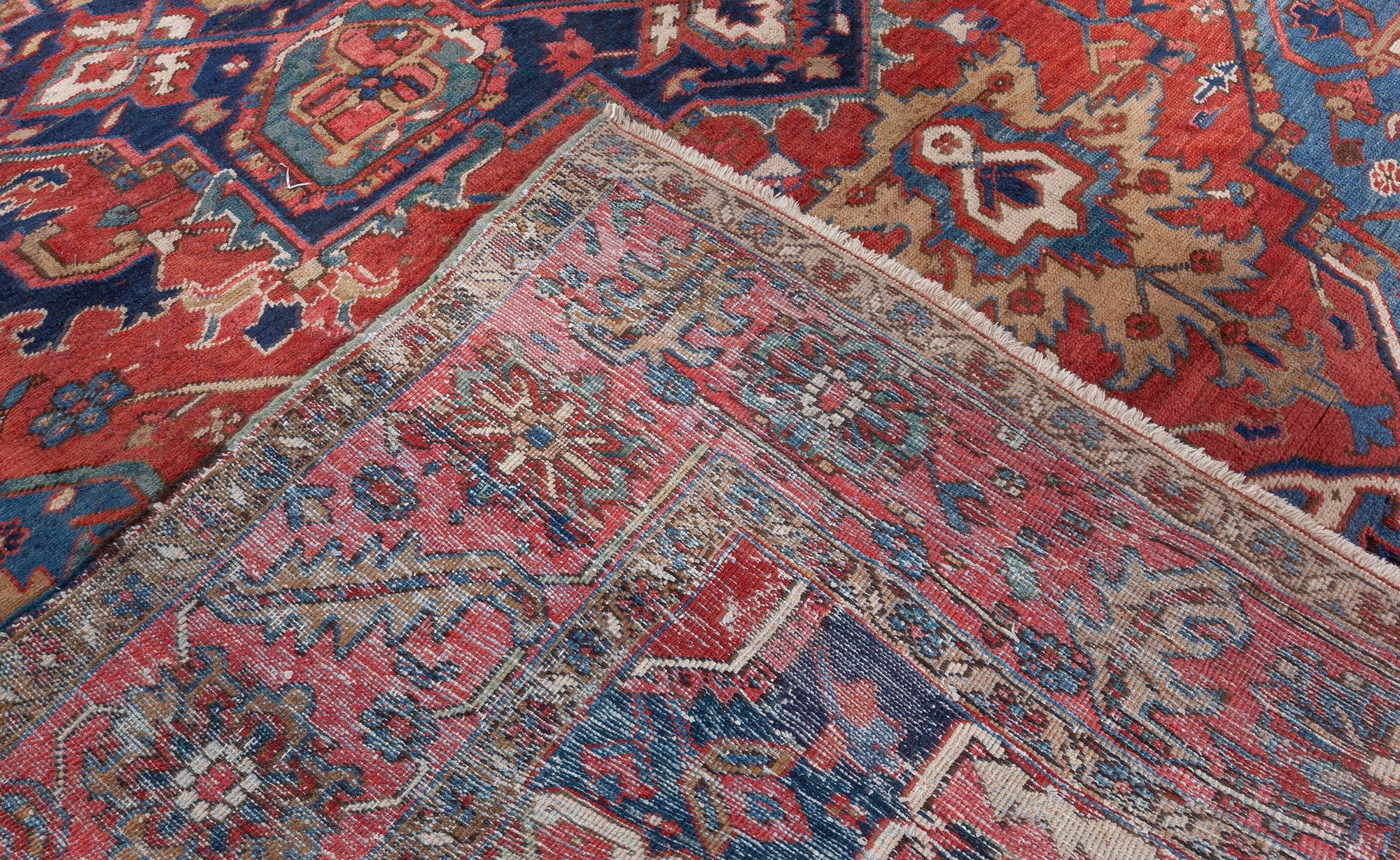 Doris Leslie Blau Persischer Heriz-Teppich aus der Mitte des 20. (Wolle) im Angebot