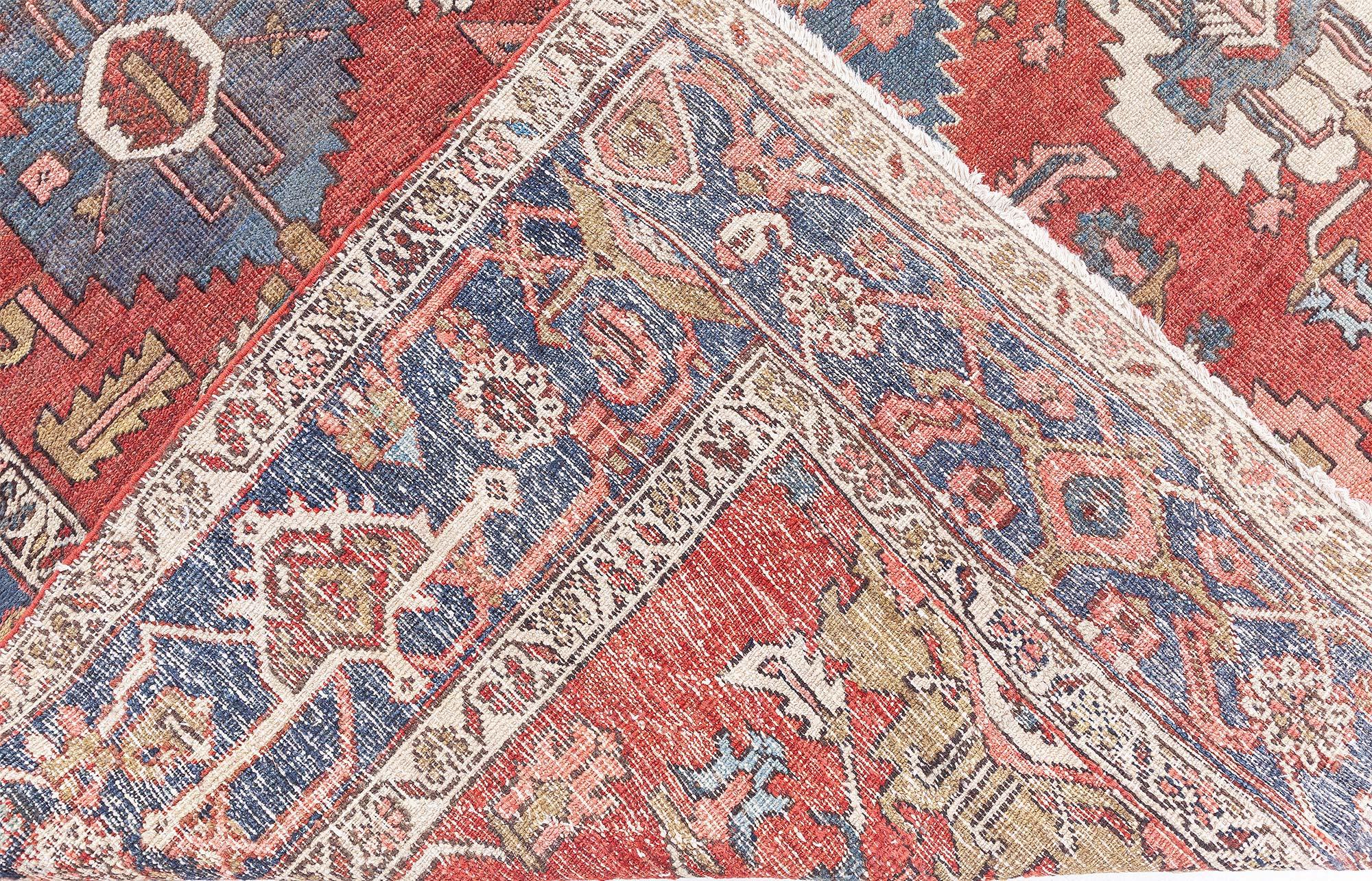 Doris Leslie Blau Persischer Heriz-Teppich aus der Mitte des 20. im Angebot 1