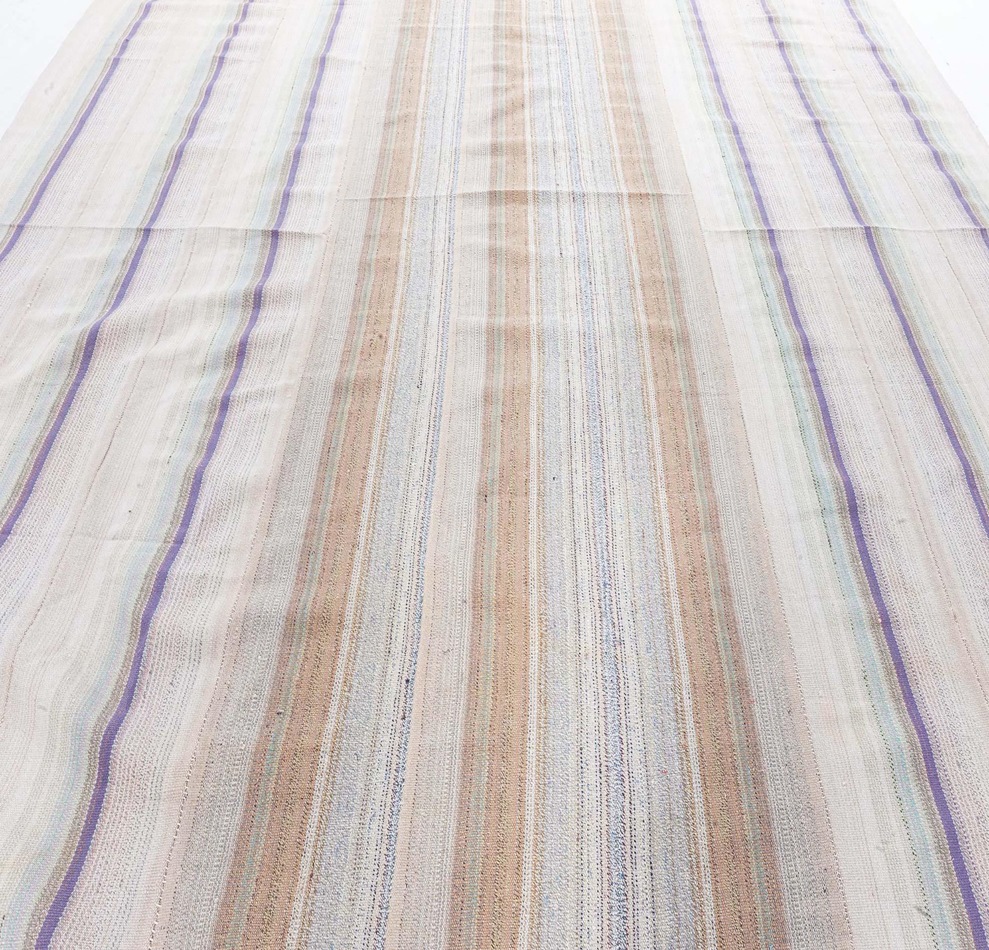 Persischer Kilim-Teppich aus der Mitte des 20.
Größe: 7'0