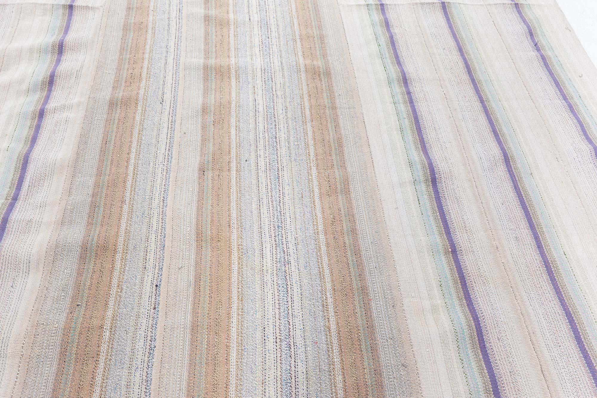 Doris Leslie Blau Persischer Kilim-Teppich aus der Mitte des 20. (Kelim) im Angebot