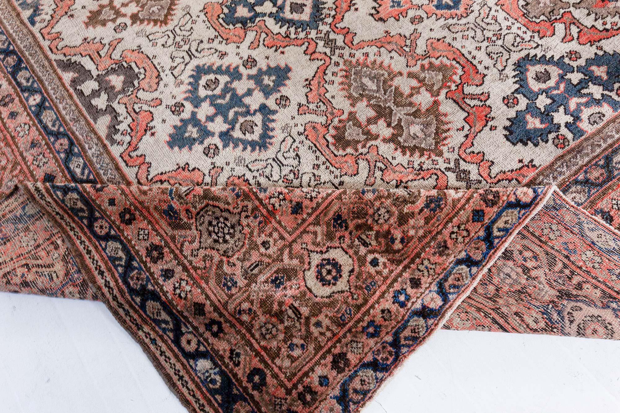 Lana Doris Leslie Blau Tappeto persiano Sultanabad della metà del XX secolo in vendita