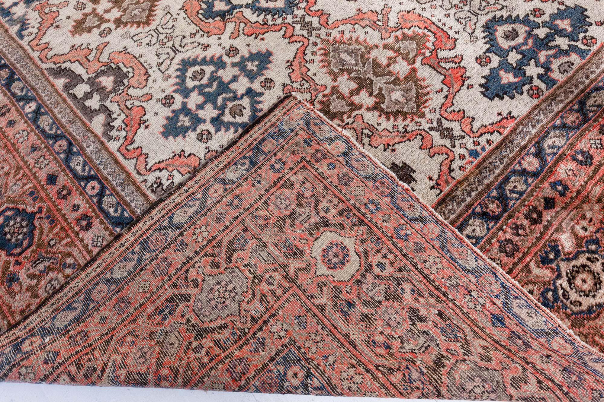 Doris Leslie Blauer persischer Sultanabad-Teppich aus der Mitte des 20. Jahrhunderts im Angebot 2
