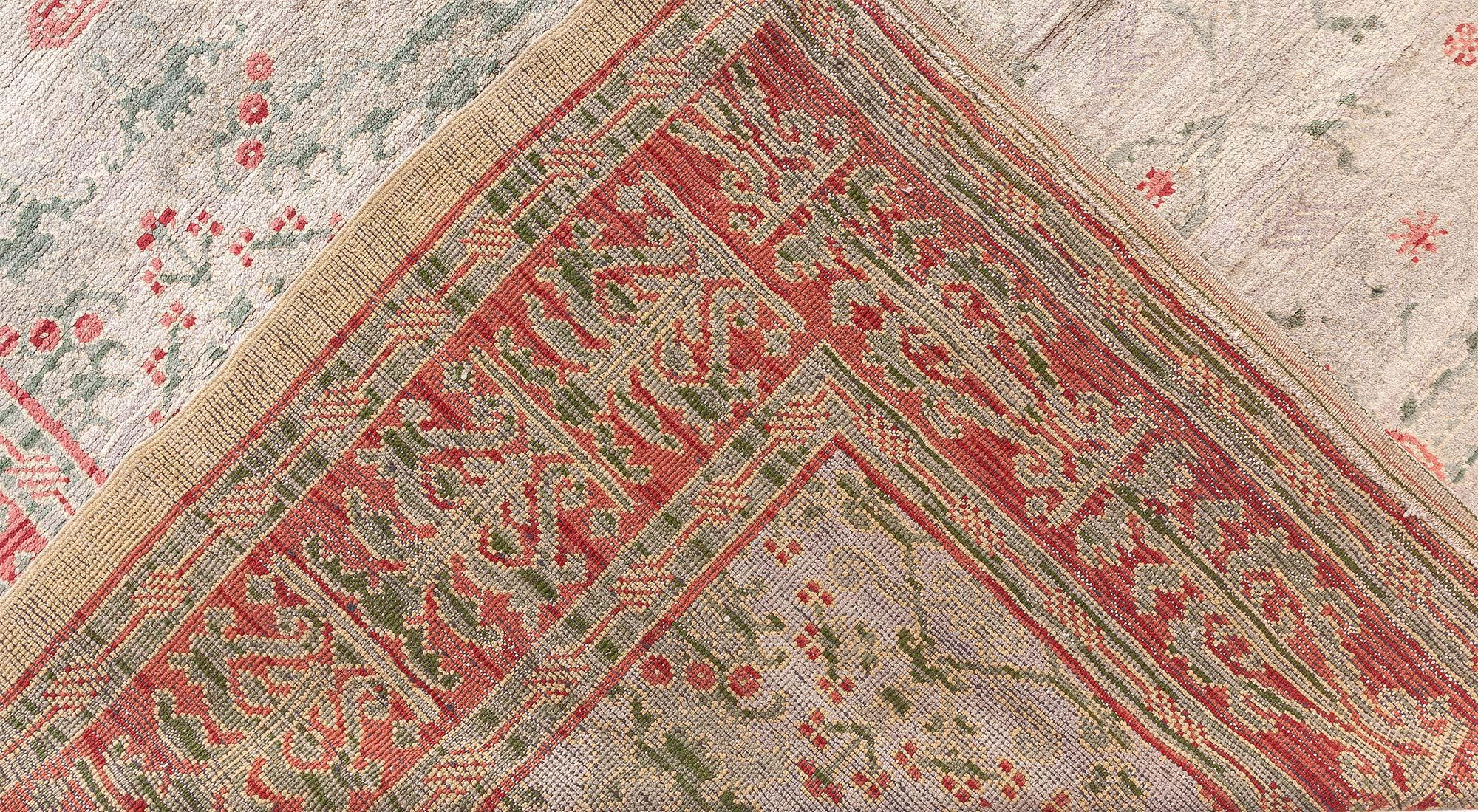 Doris Leslie Blau Mid-20th century Spanish Floral Handmade Wool Rug For Sale 2