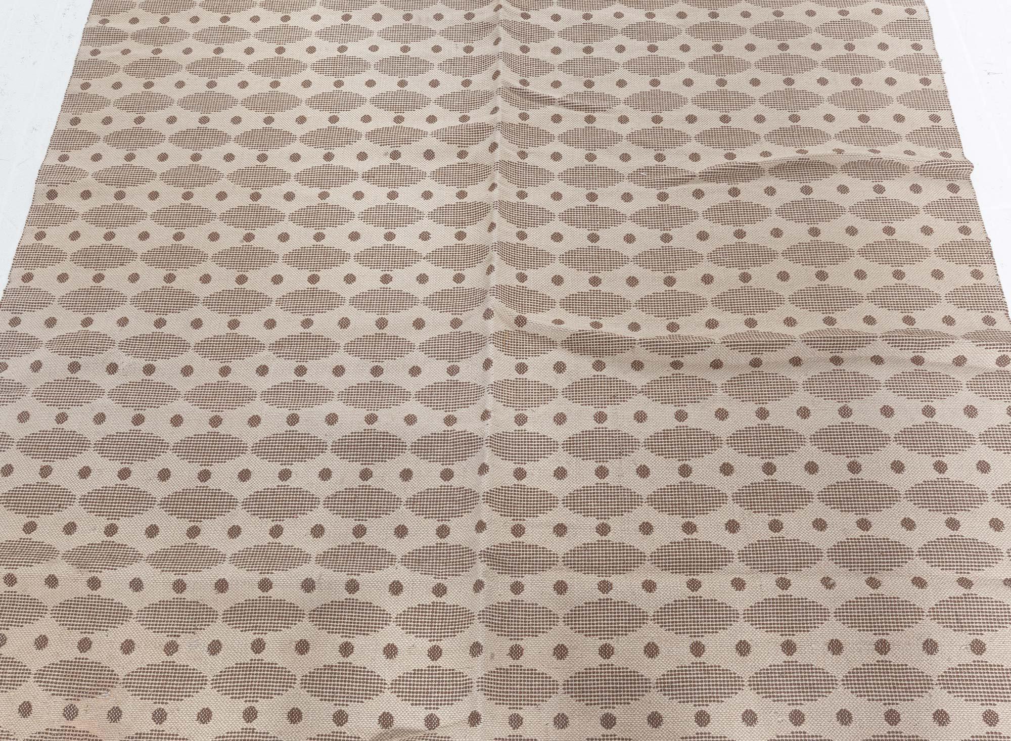 Doris Leslie Blauer schwedischer Flachgewebeteppich im Vintage-Stil (Moderne der Mitte des Jahrhunderts) im Angebot