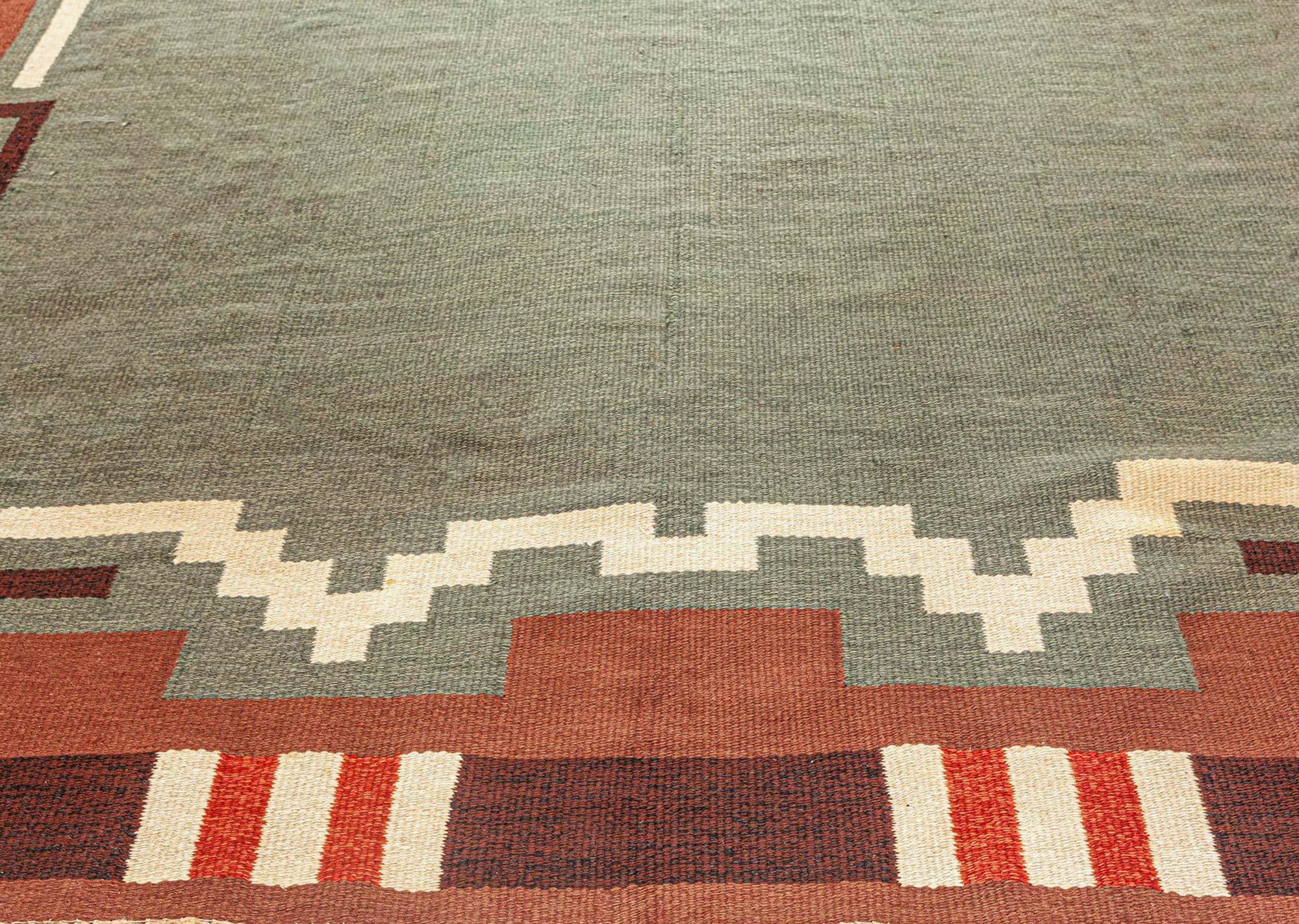Mid-Century Modern Tapis suédois vert noué à la main Doris Leslie Blau, milieu du 20e siècle en vente