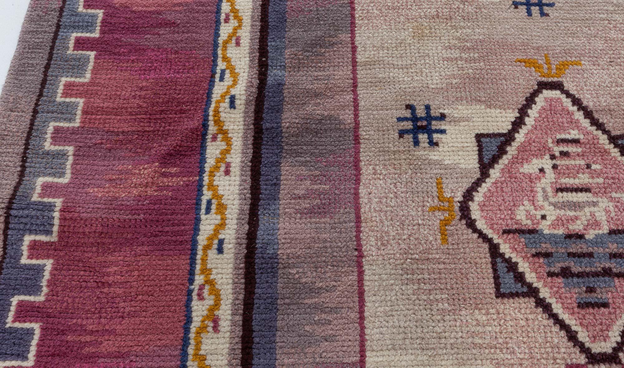 Tissé à la main Doris Leslie Blau Mid-20th Century Swedish Pile Rug by Martha Ghan en vente