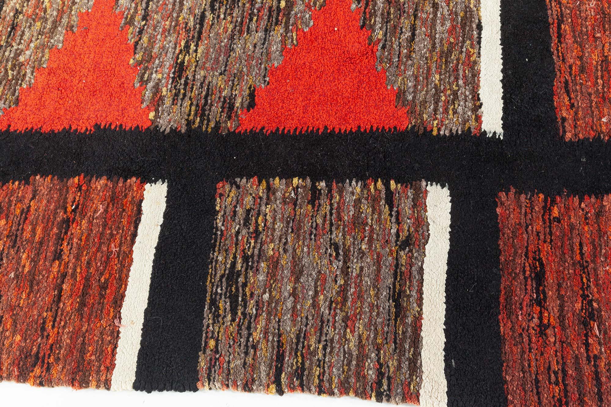 Mid-20th Century Vintage Swedish Red Rag Rug
Size: 7.8