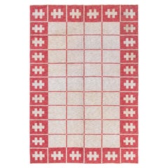 Doris Leslie Blau – Flachgewebter Teppich im skandinavischen Mid-Century-Stil in Grau mit ziegelroten Akzenten