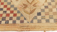 Doris Leslie Blauer amerikanischer Vintage-Teppich mit Kapuze und Blumen- und Schachbrettmuster