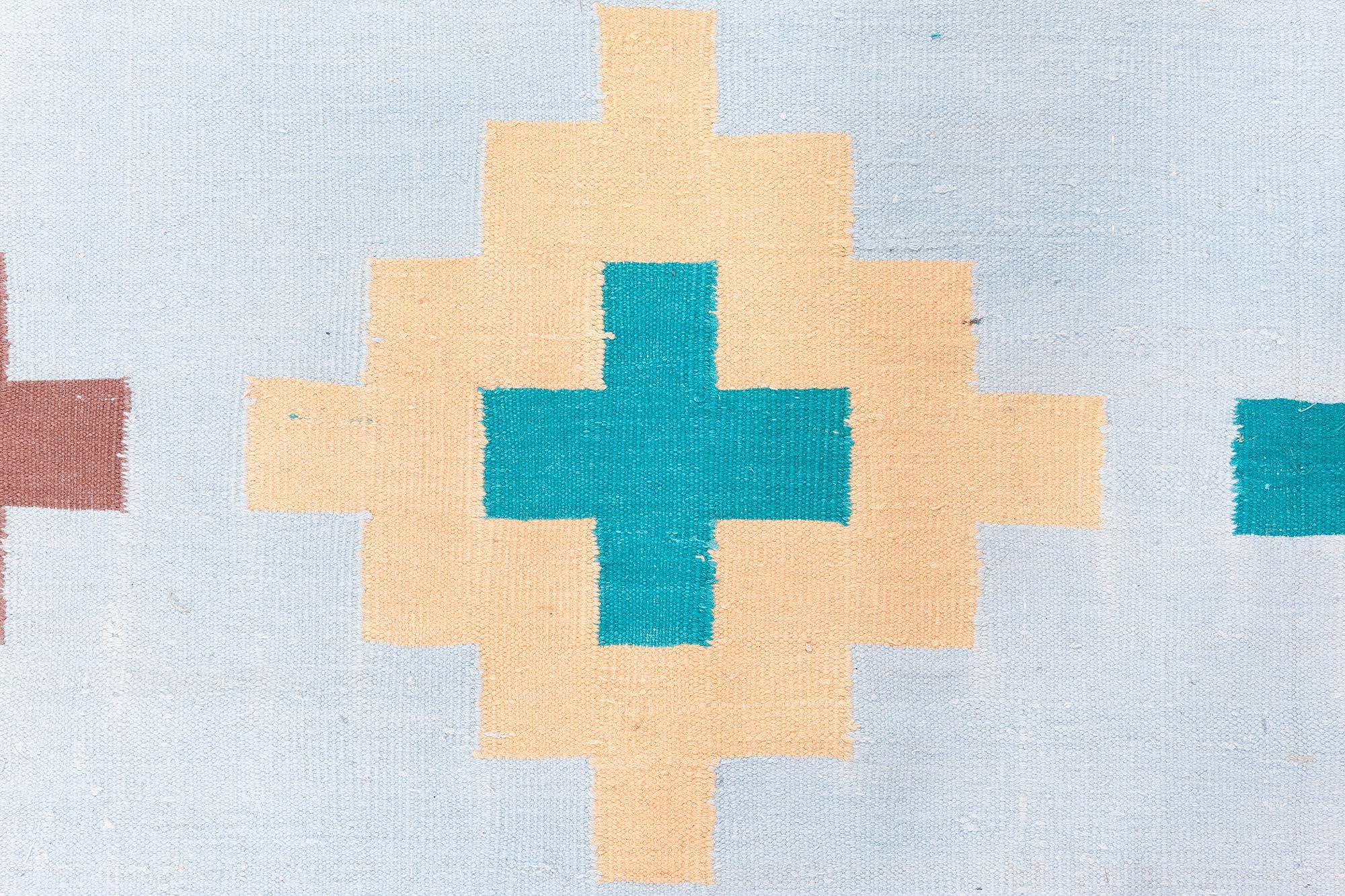 Vibrante tappeto antico indiano Dhurrie sovradimensionato, capolavoro geometrico intrecciato a mano in colori pastello e Jewell
Dimensioni: 18'0