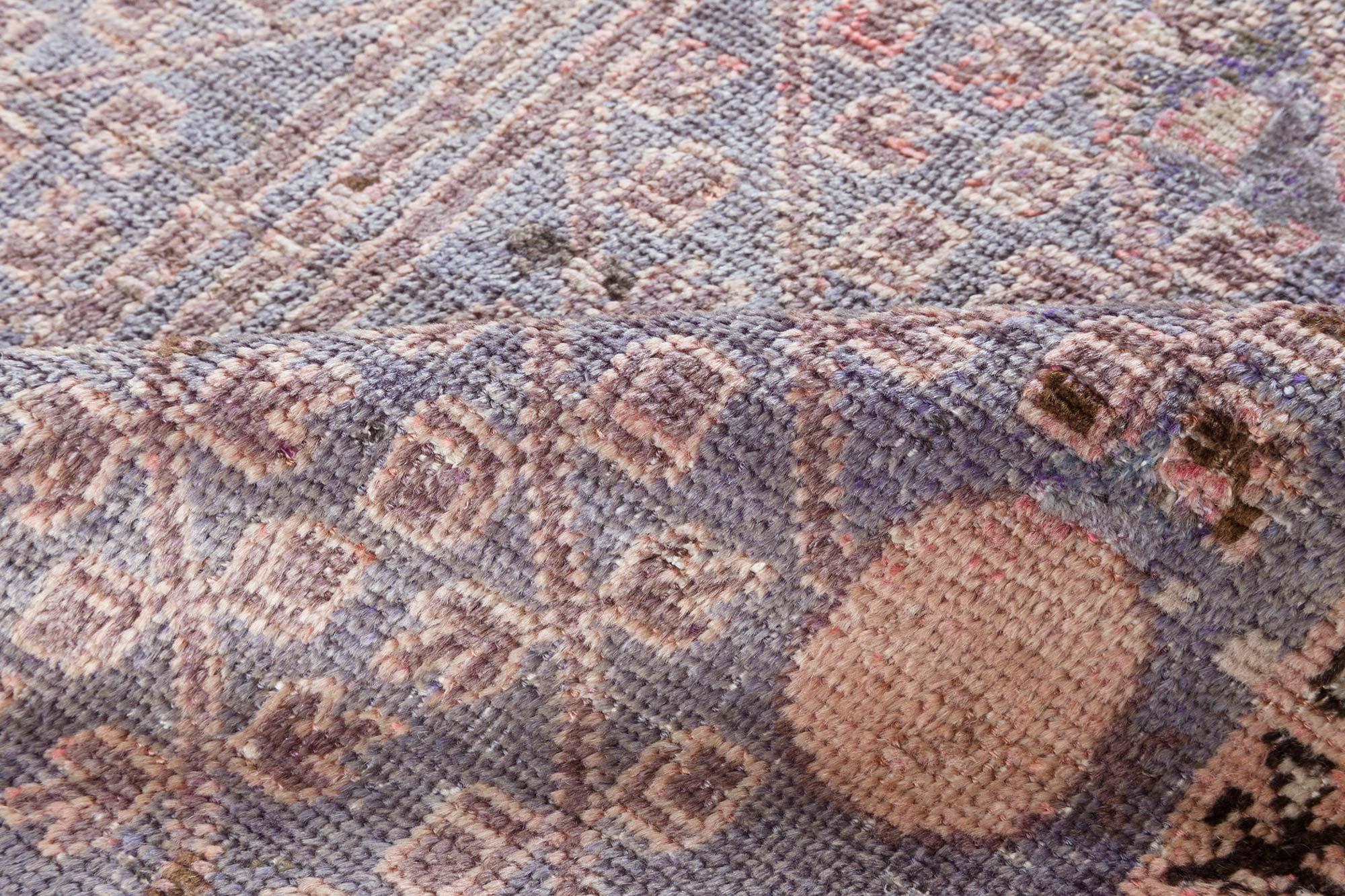Noué à la main Doris Leslie Blau Midcentury Samarkand Tapis en laine fait main en vente