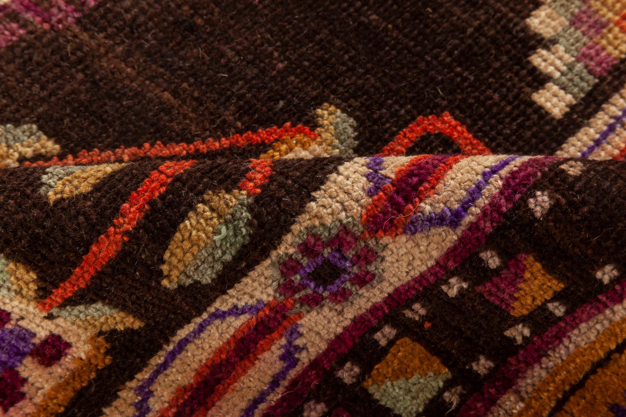 Doris Leslie Blau Midcentury Samarkand Handgefertigter Wollteppich (Usbekisch) im Angebot