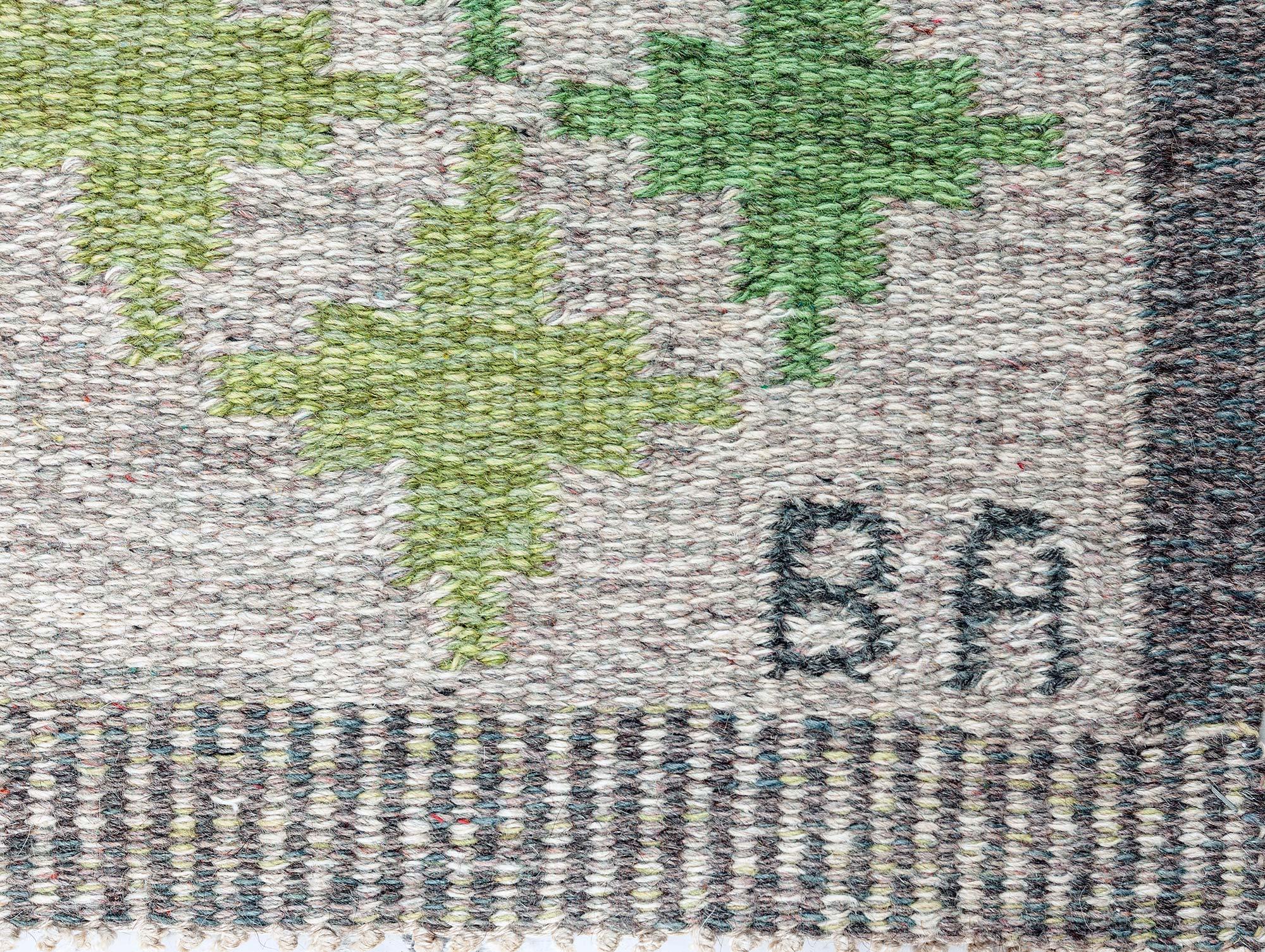 Doris Leslie Blauer schwedischer Flachgewebe-Teppich von Bitte Ahlgren, signiert „BA“ (20. Jahrhundert) im Angebot