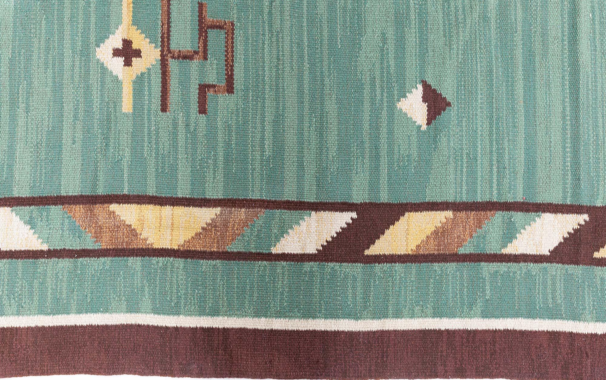 Doris Leslie Blau Midcentury Schwedisch Grün Handgefertigter Wollteppich im Zustand „Gut“ im Angebot in New York, NY