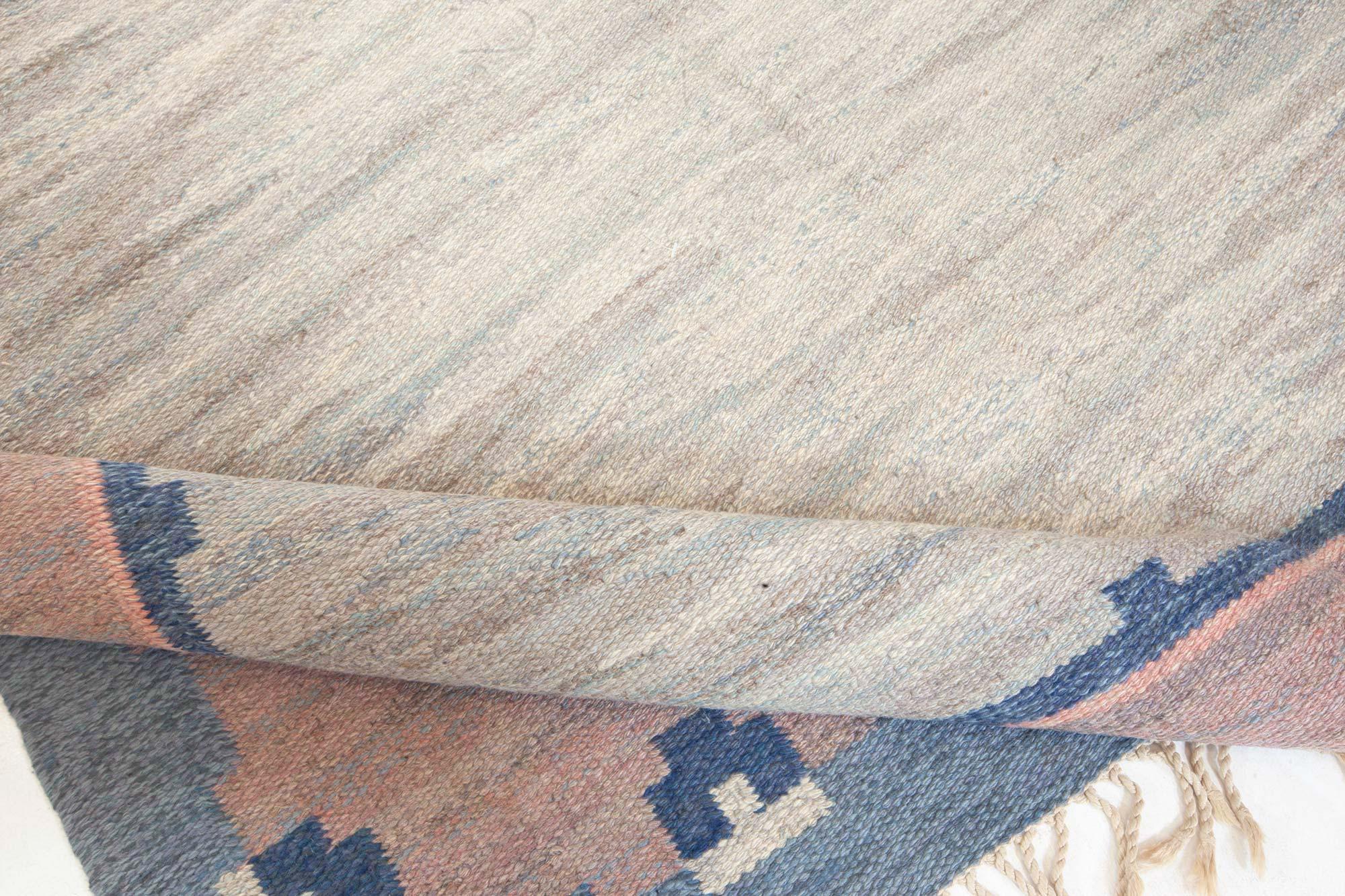 Doris Leslie Blau Schwedischer handgefertigter Wollteppich von 'ABJ' aus der Jahrhundertmitte im Zustand „Gut“ im Angebot in New York, NY