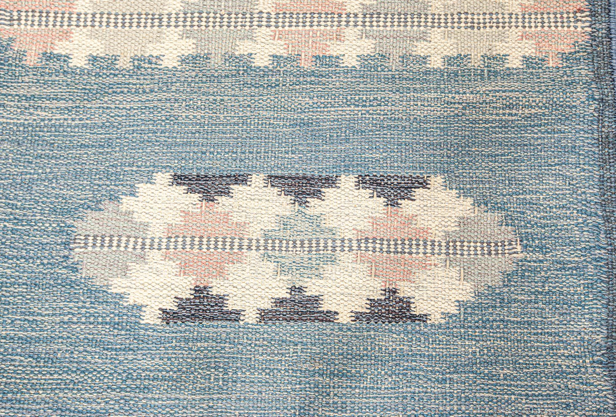 Mid-20th Century Swedish flat woven runner signed by Gitt Granssjo-Carlsson (GG)
Size: 2'8