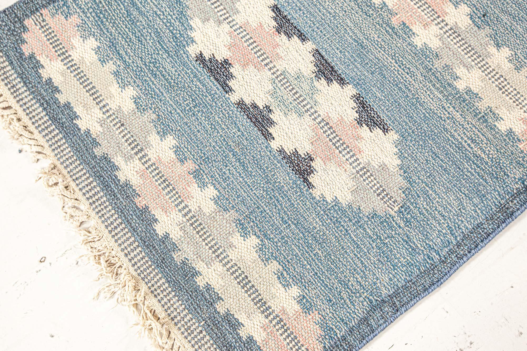 Doris Leslie Blauer schwedischer Läufer aus der Mitte des Jahrhunderts von Gitt Granssjo-Carlsson 'GG' (Moderne der Mitte des Jahrhunderts) im Angebot