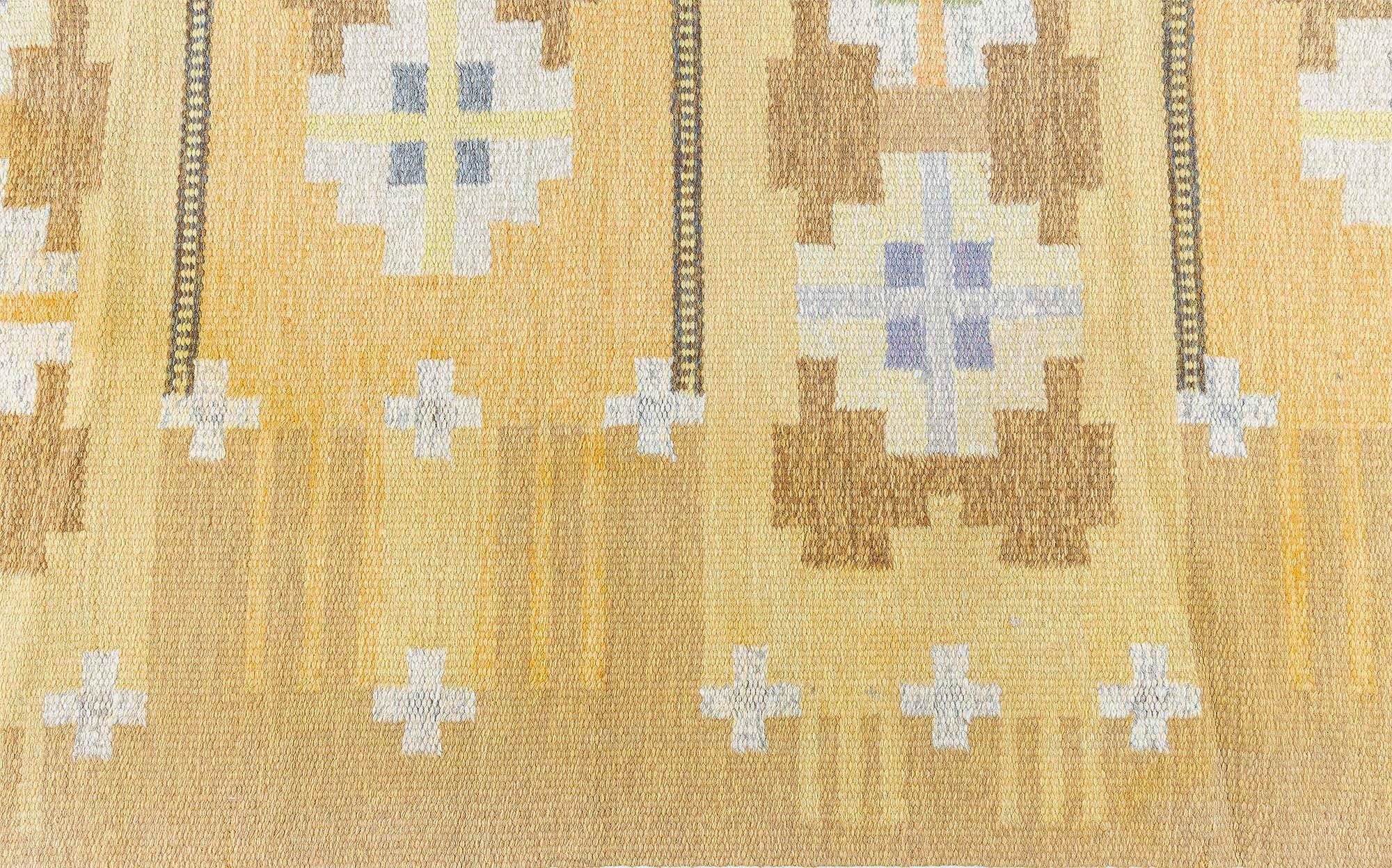 Laine Tapis suédois jaune à tissage plat du milieu du siècle dernier de Doris Leslie Blau par Ingegerd Silow en vente