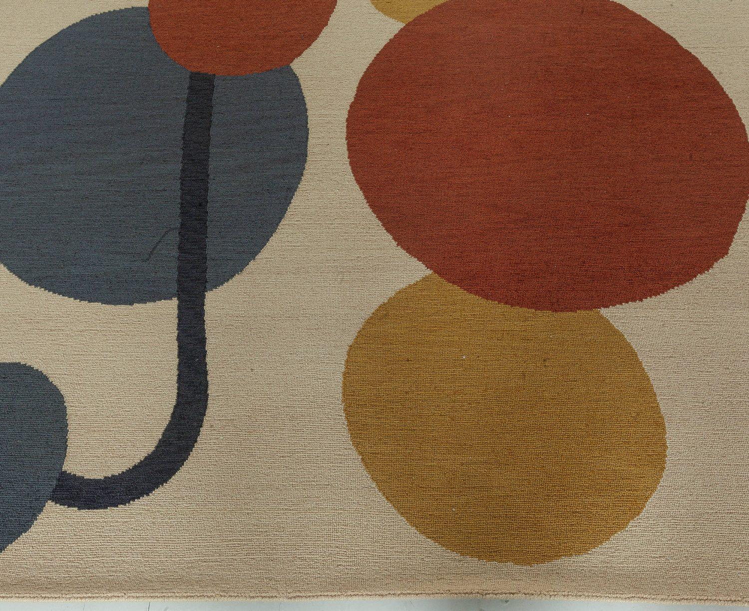 Indiano Tappeto in lana Doris Leslie Blau di ispirazione Art Deco Beige, Nero, Blu, Oro, Rosso in vendita