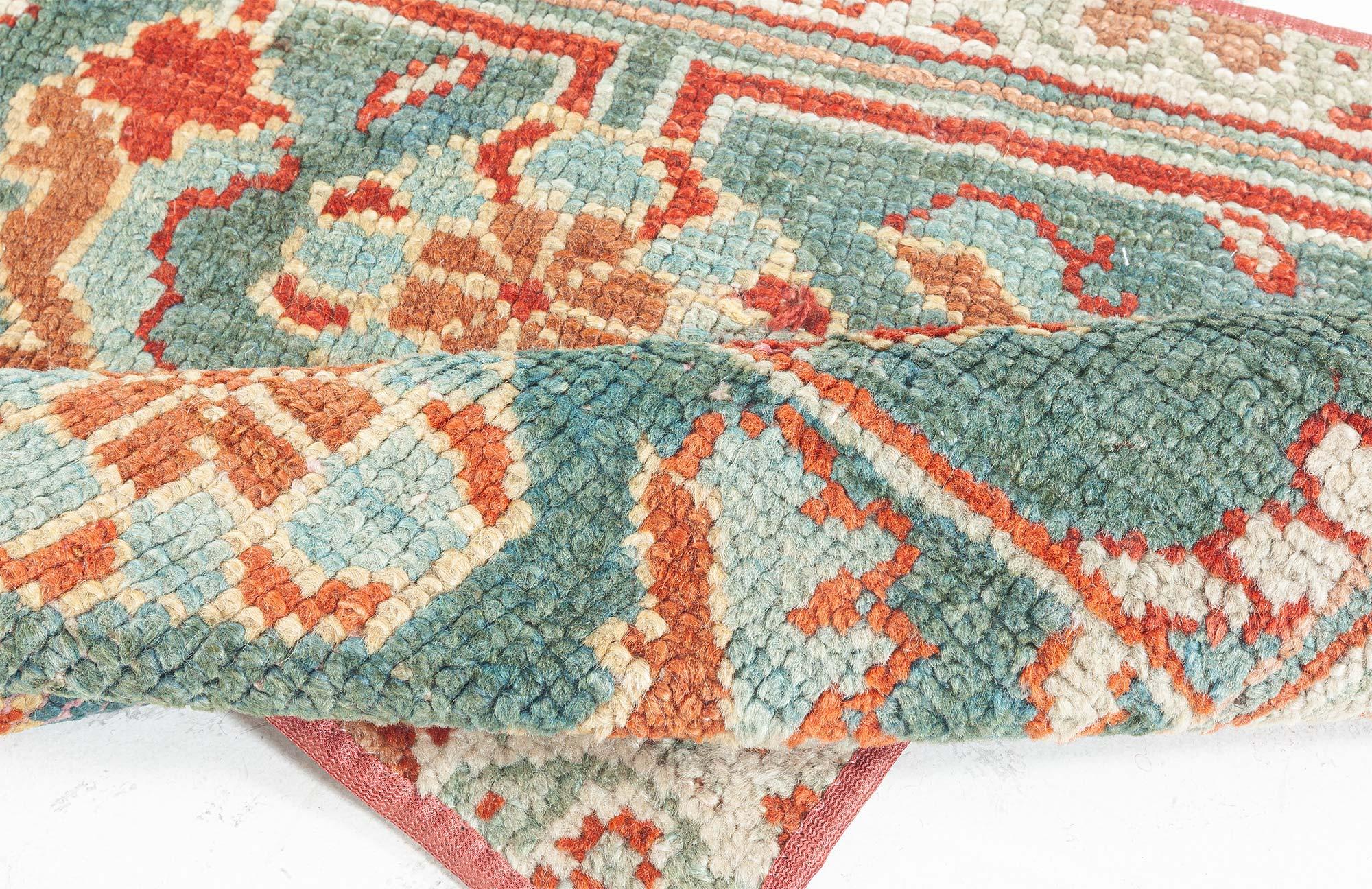 Doris Leslie Blau Oushak Fragment-Läufer im Angebot 1