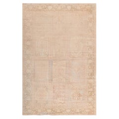Doris Leslie Blau: Türkischer Antik-Teppich aus Uschak mit durchgehendem Muster in blassem Sandton – um 1880