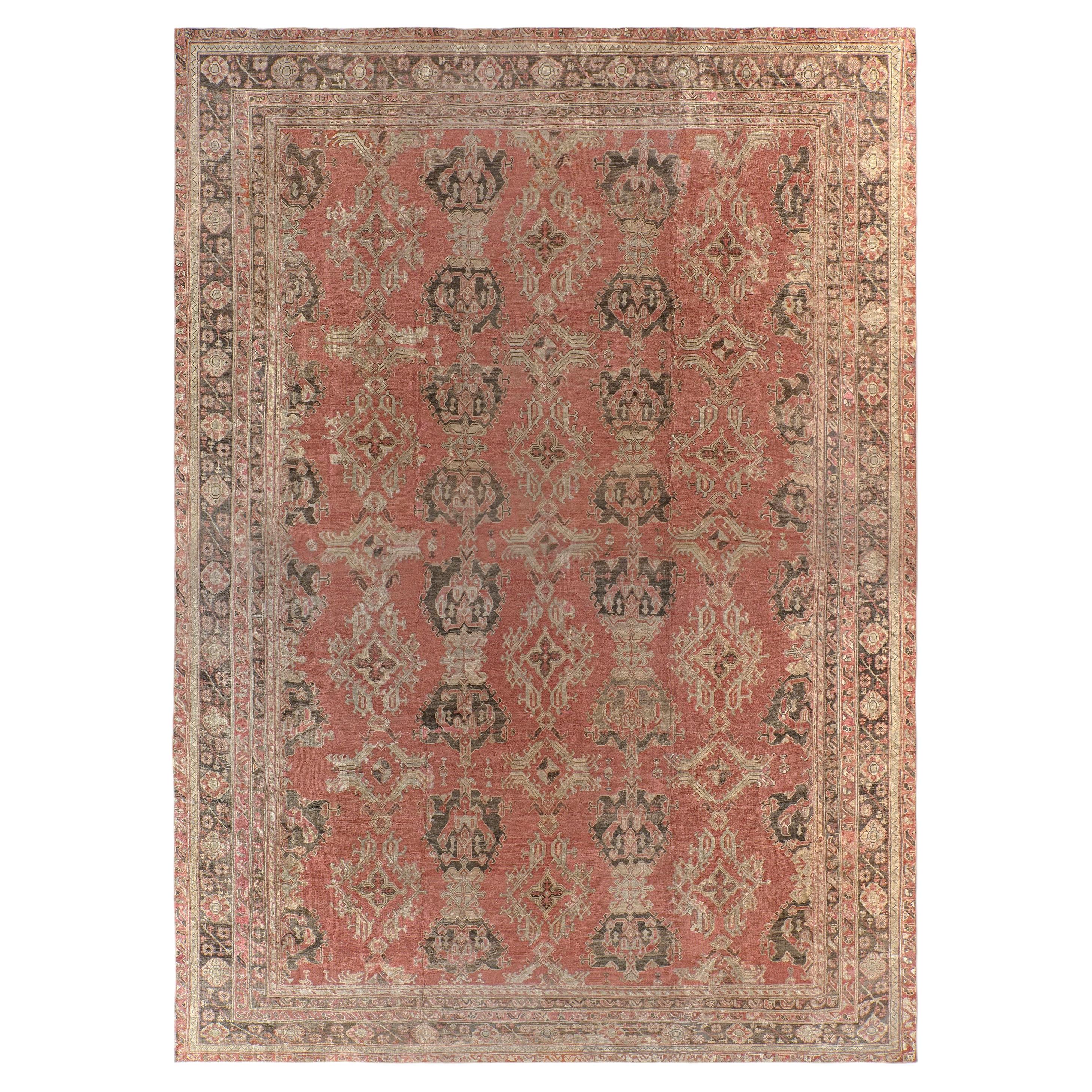 Tapis turc antique Oushak de Doris Leslie Blau, à motifs géométriques, de grande taille, couleur beige – vers 1920 en vente