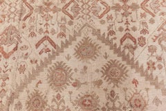 Doris Leslie Blau: Türkischer antiker Oushak-Teppich mit Medaillonmuster, hellbeige – um 1900
