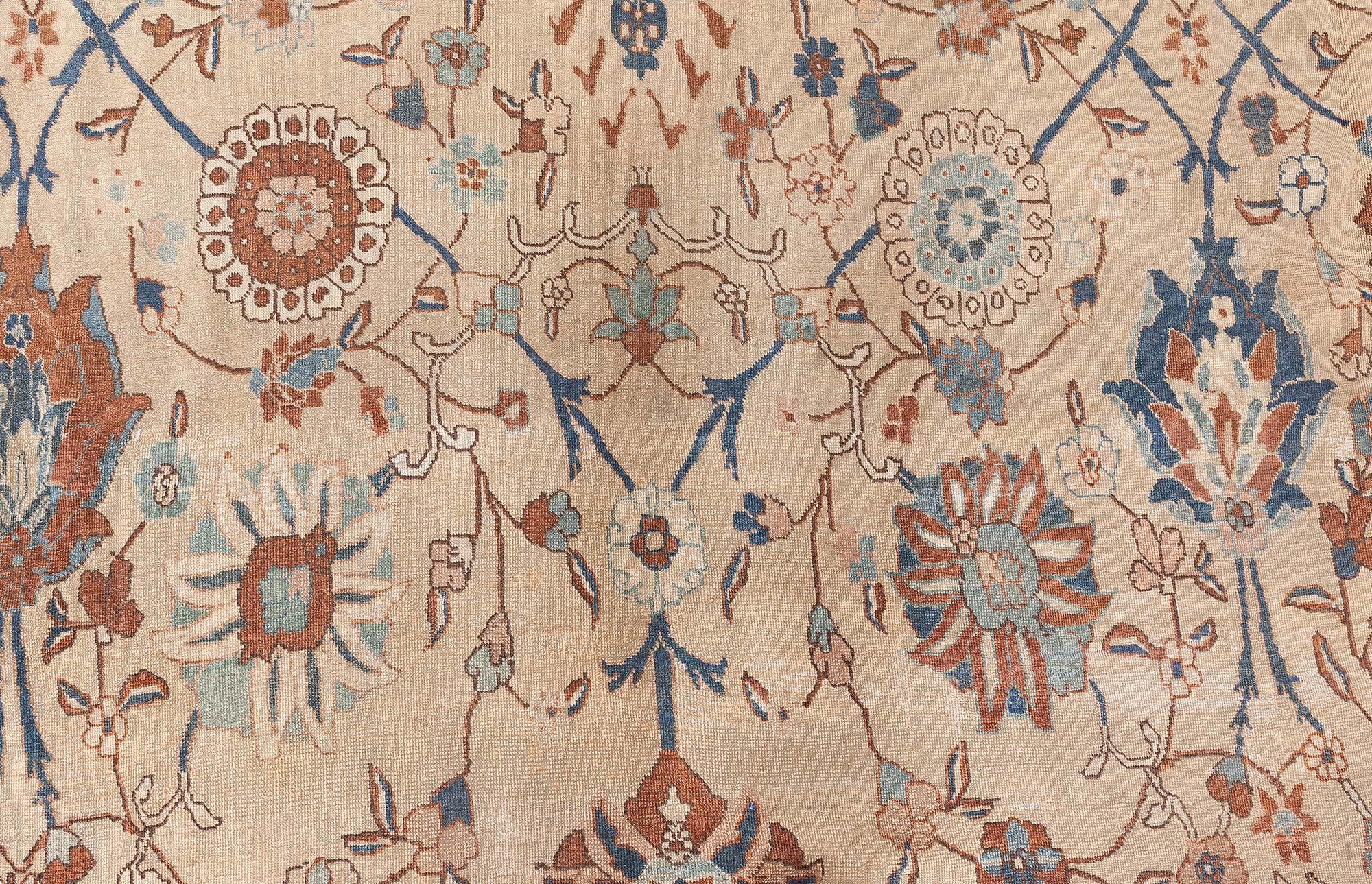 XIX secolo Tappeto Tabriz persiano antico sovradimensionato Doris Leslie Blau in vendita