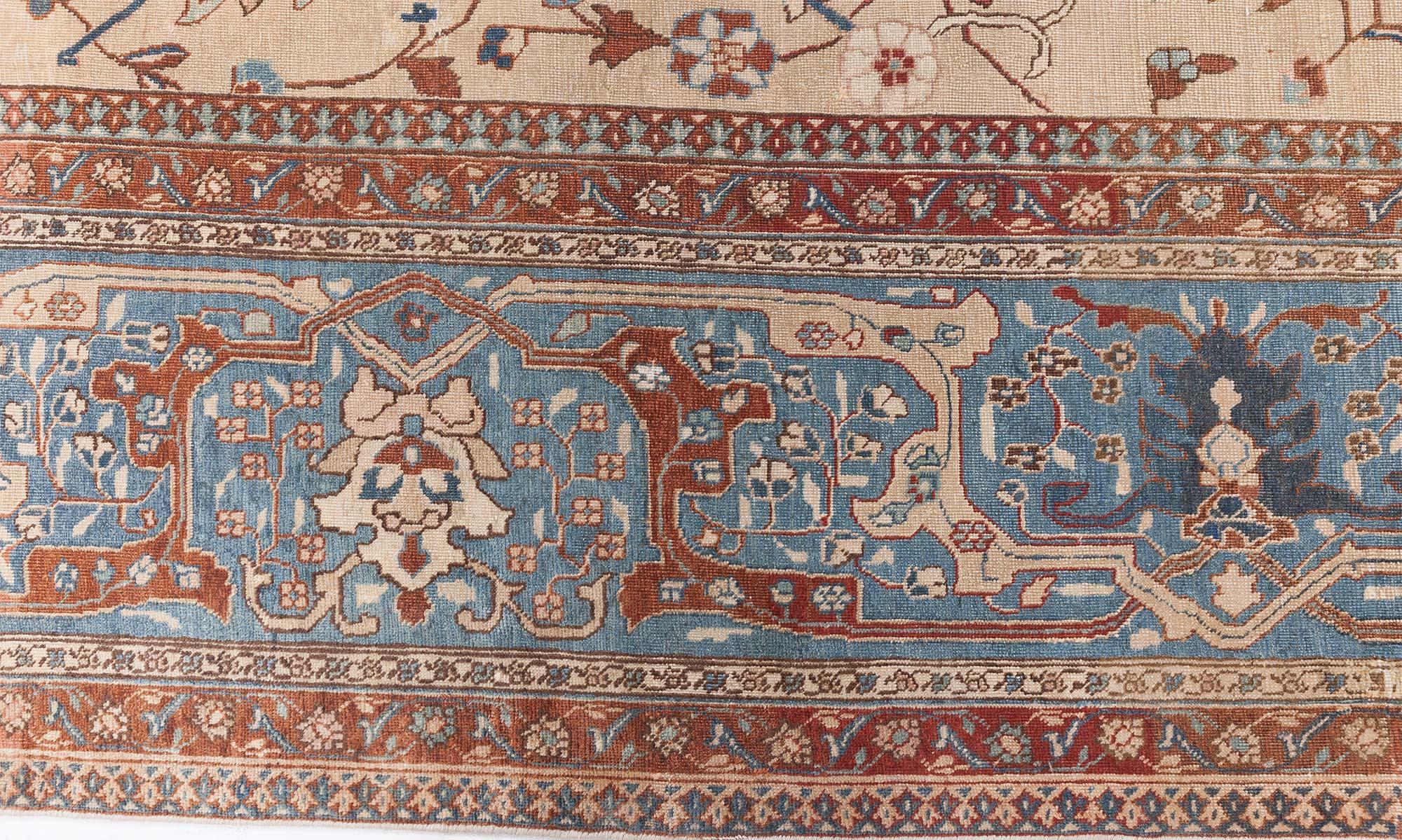 Lana Tappeto Tabriz persiano antico sovradimensionato Doris Leslie Blau in vendita