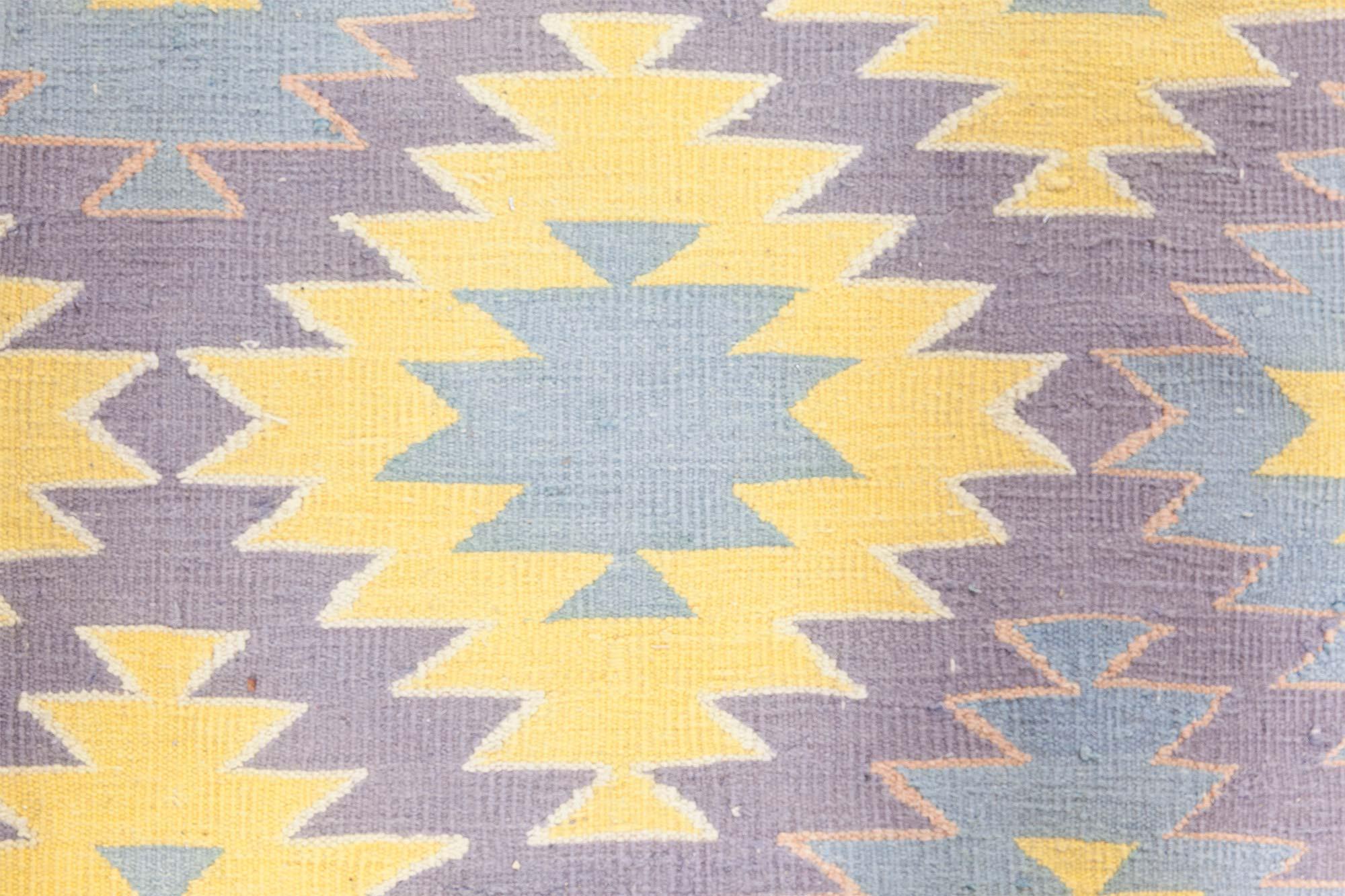 Tappeto indiano Dhurrie oversize della metà del XX secolo in cotone blu, viola e giallo
Dimensioni: 13'10