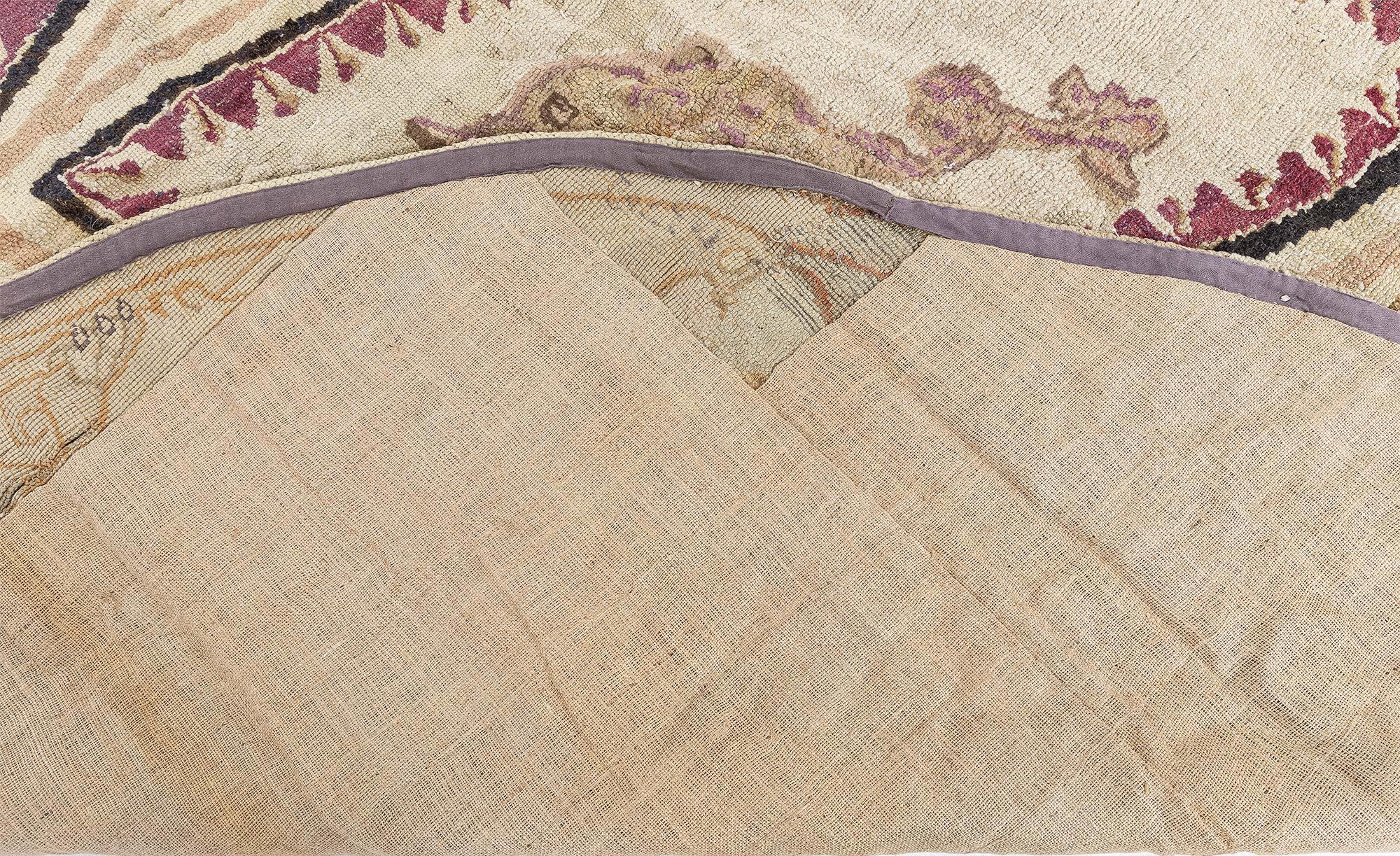 Doris Leslie Blau, rare tapis rond anglais Axminster à motif animal en vente 1