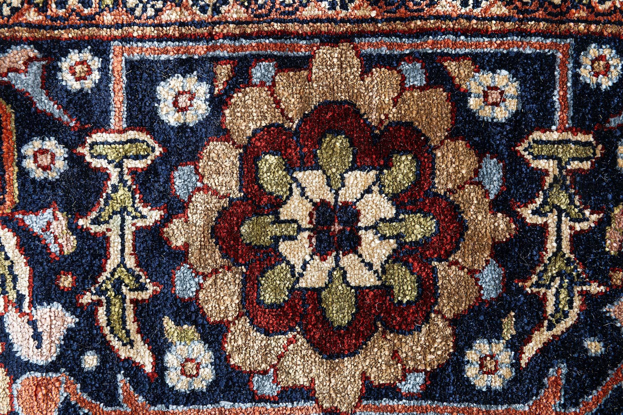 Doris Leslie Blau Piccolo Tappeto egiziano vintage in seta fatto a mano In condizioni buone in vendita a New York, NY