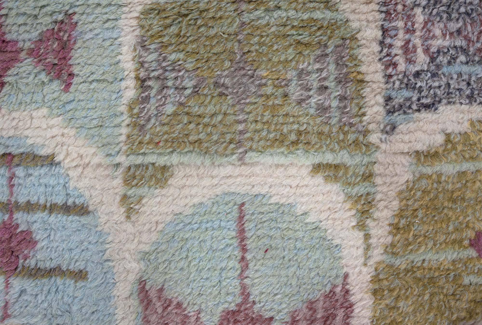 Doris Leslie Blau Frammento di corridore svedese Rya
Dimensioni: 3'7