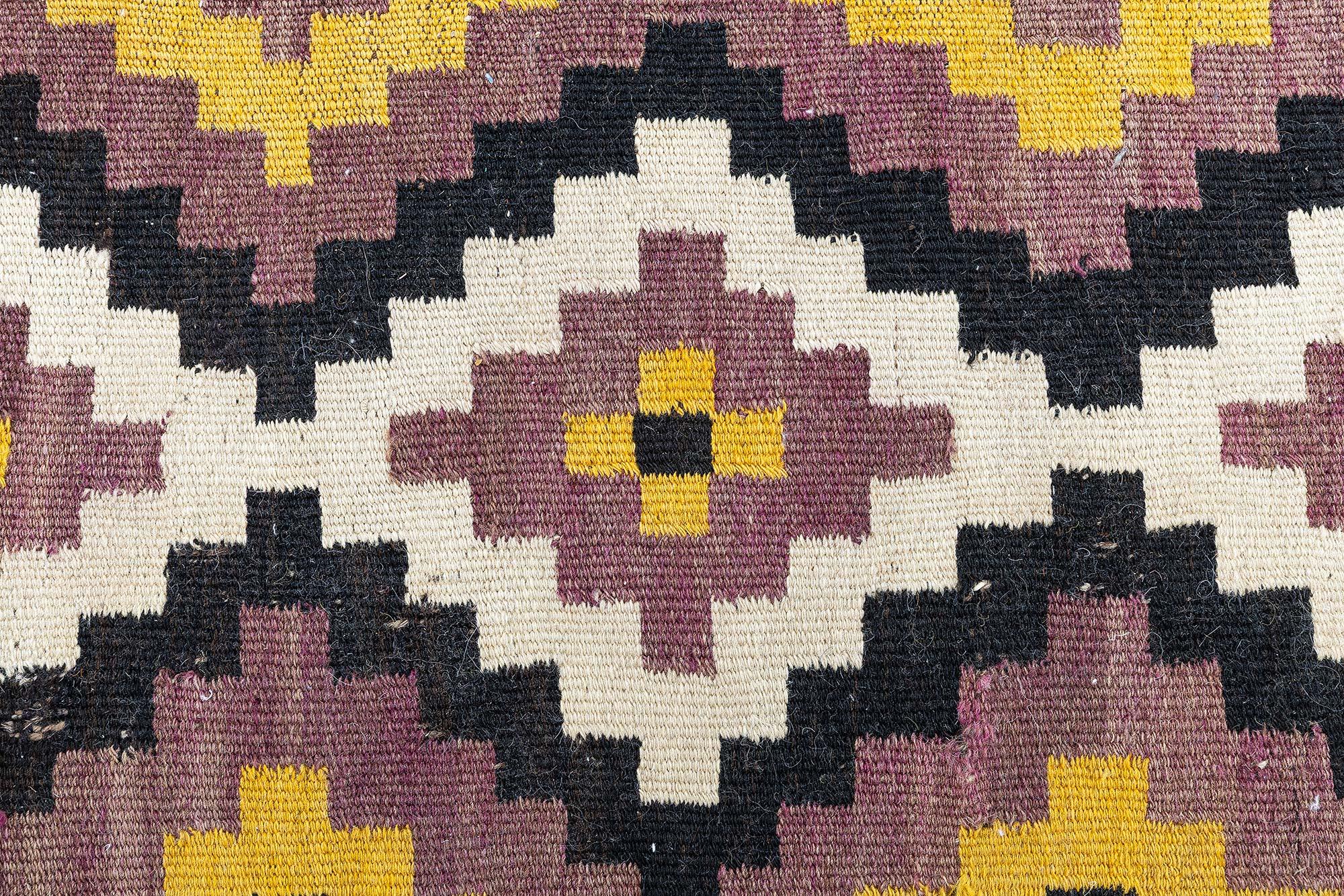 Lebendiger afghanischer Vintage-Kilim-Teppich
Größe: 12'3